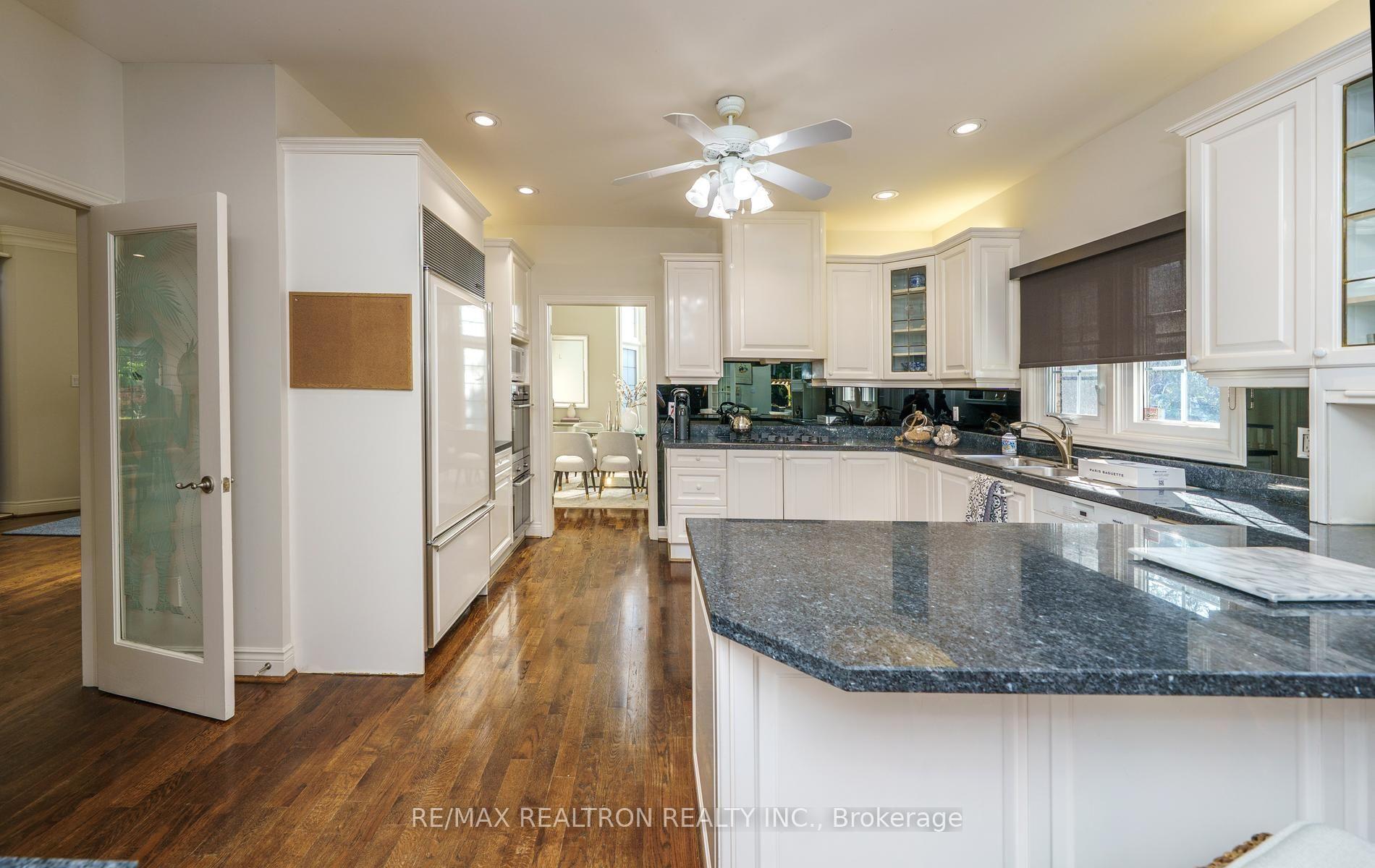 Photo 17 of 96 Markwood Lane, Vaughan, Crestwood-Springfarm-Yorkhill — HOMEH