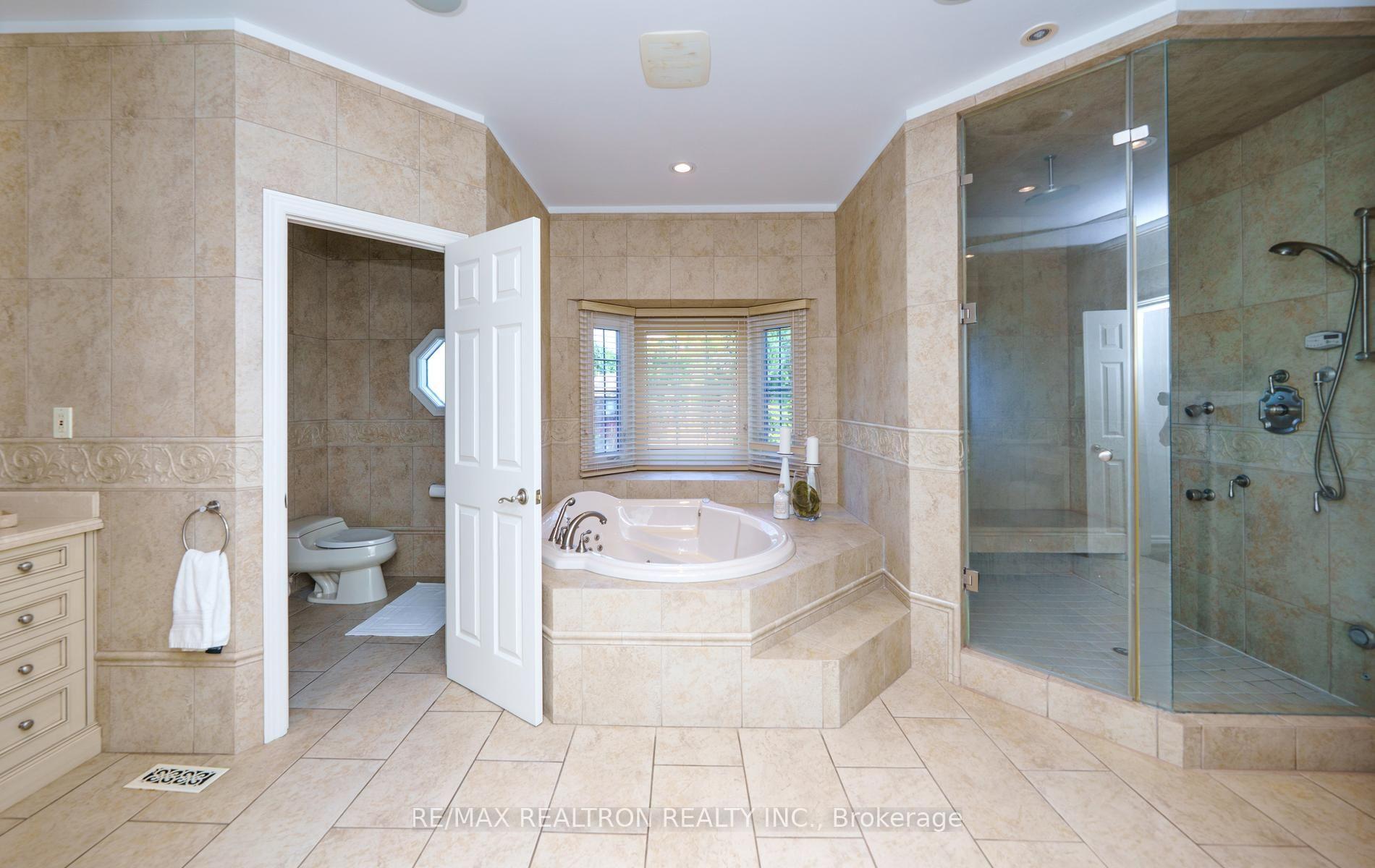 Photo 27 of 96 Markwood Lane, Vaughan, Crestwood-Springfarm-Yorkhill — HOMEH