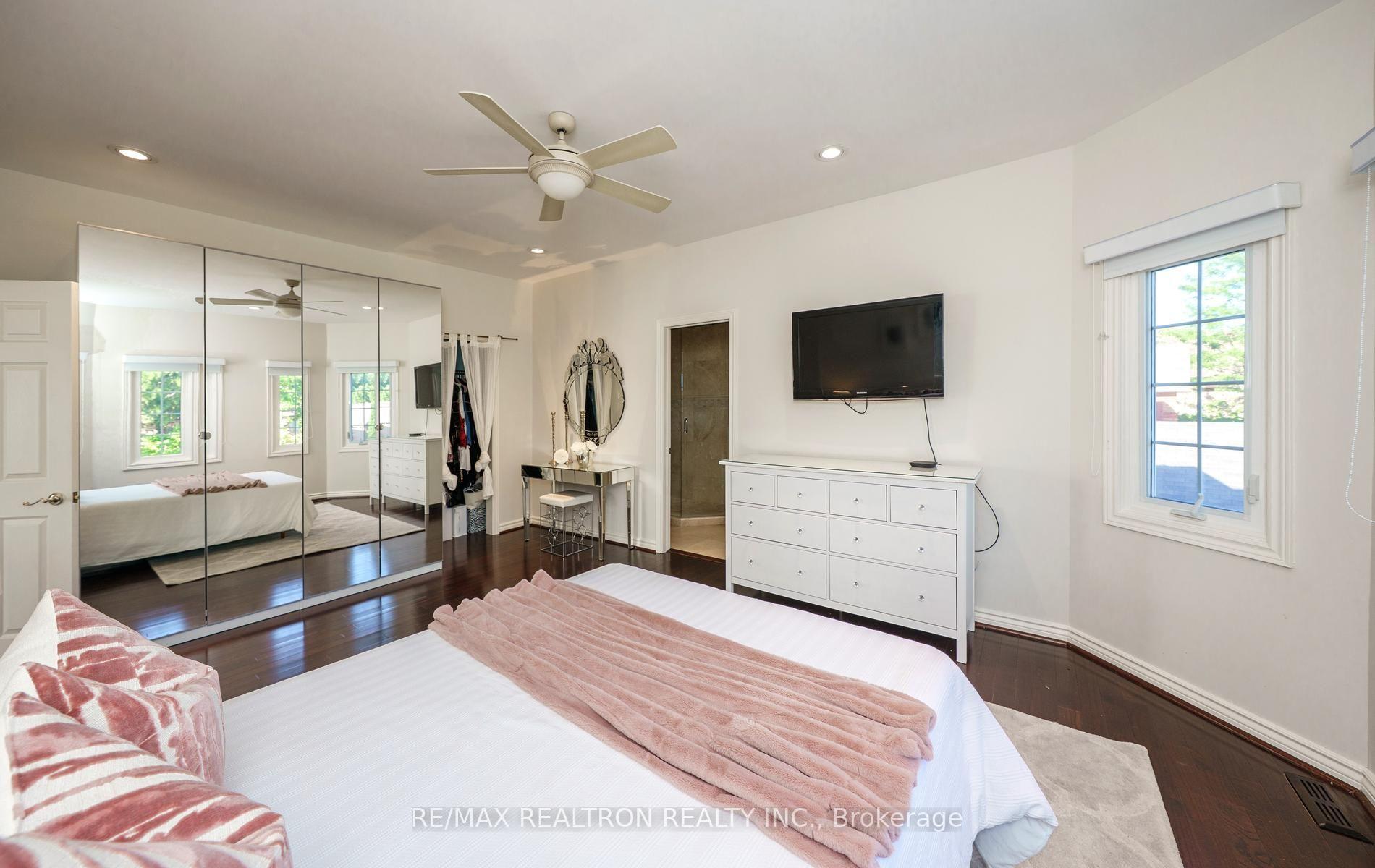 Photo 29 of 96 Markwood Lane, Vaughan, Crestwood-Springfarm-Yorkhill — HOMEH