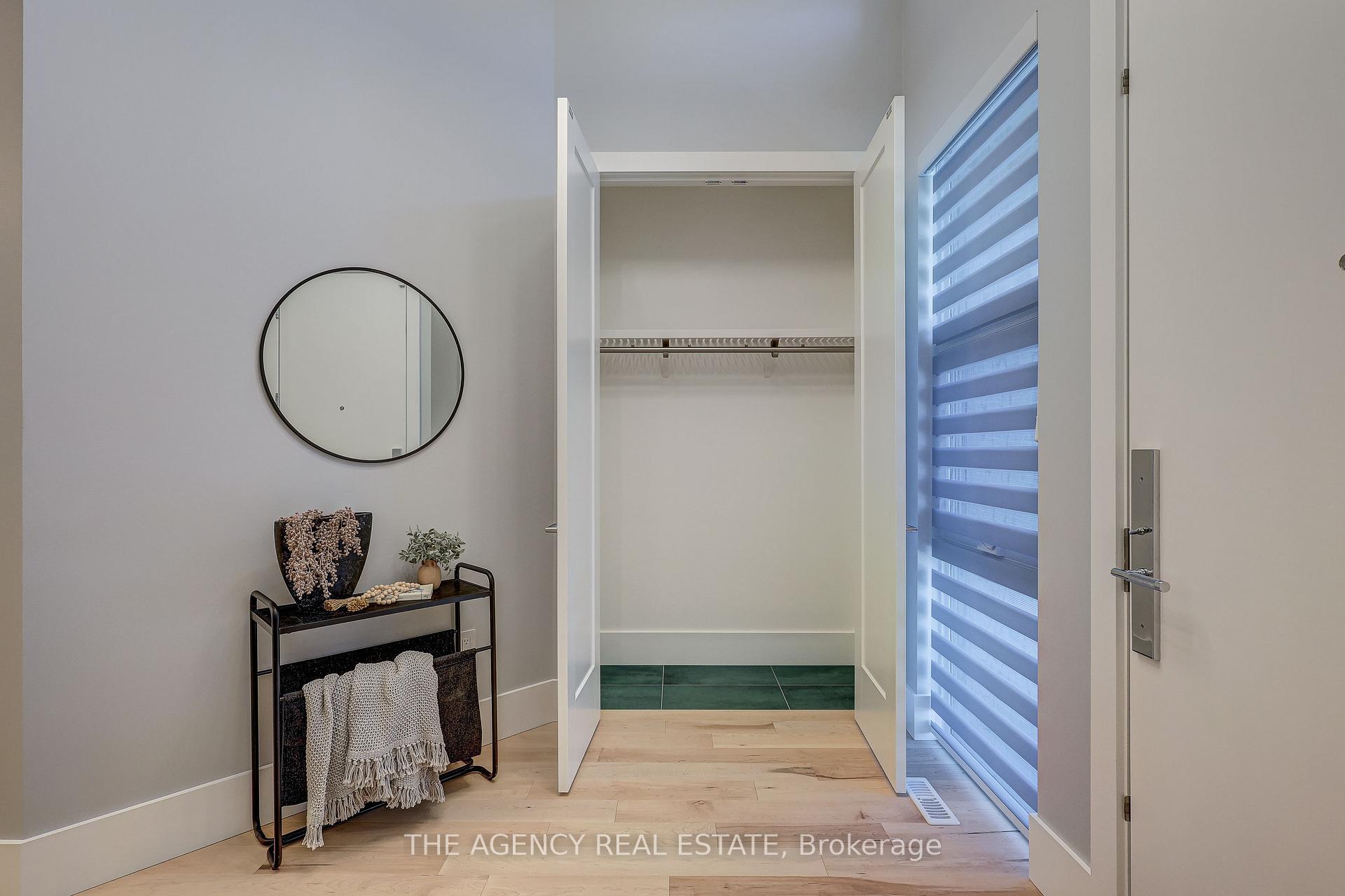 Photo 10 of 4228 Fallingbrook Road, London, South V — HOMEH