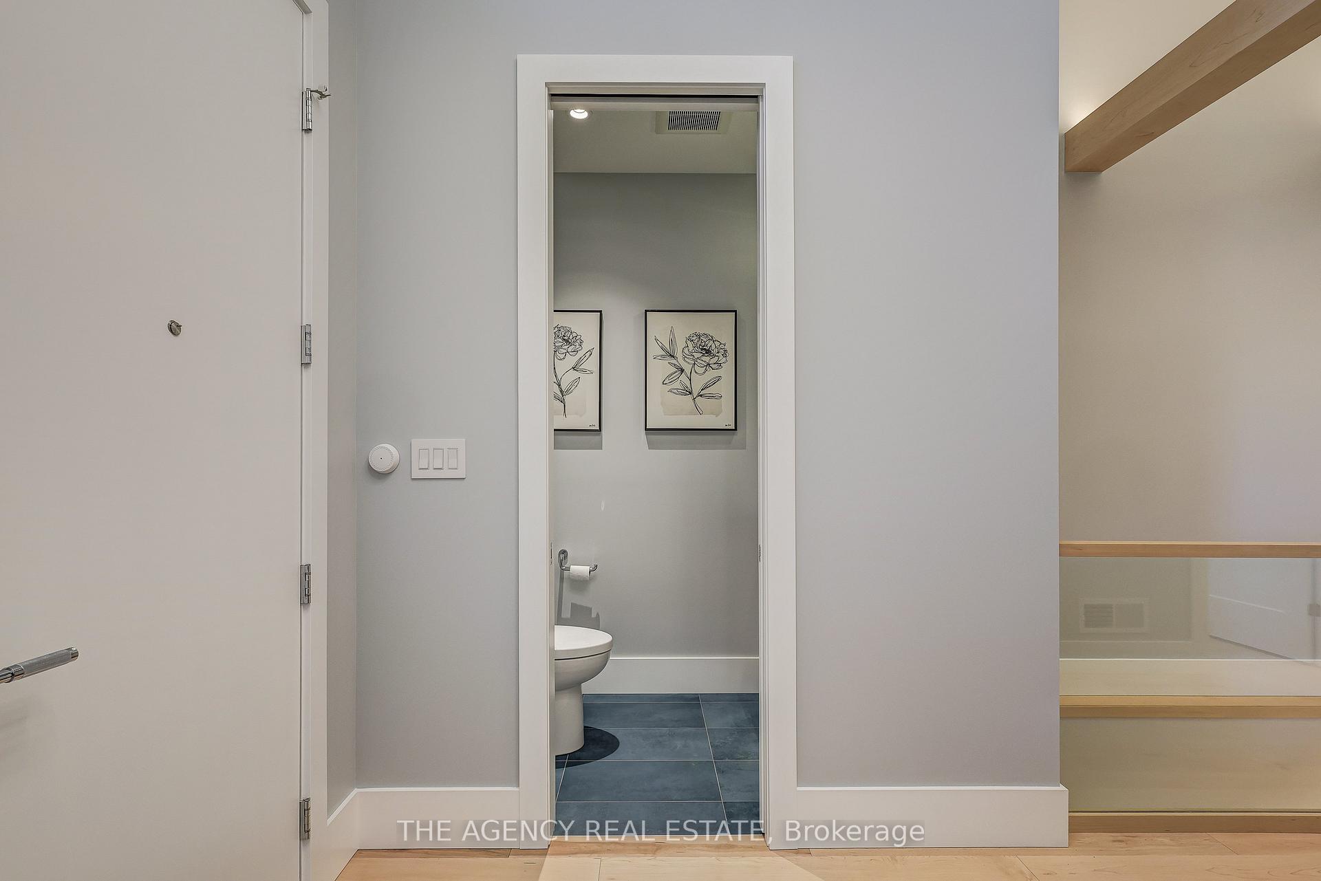 Photo 11 of 4228 Fallingbrook Road, London, South V — HOMEH