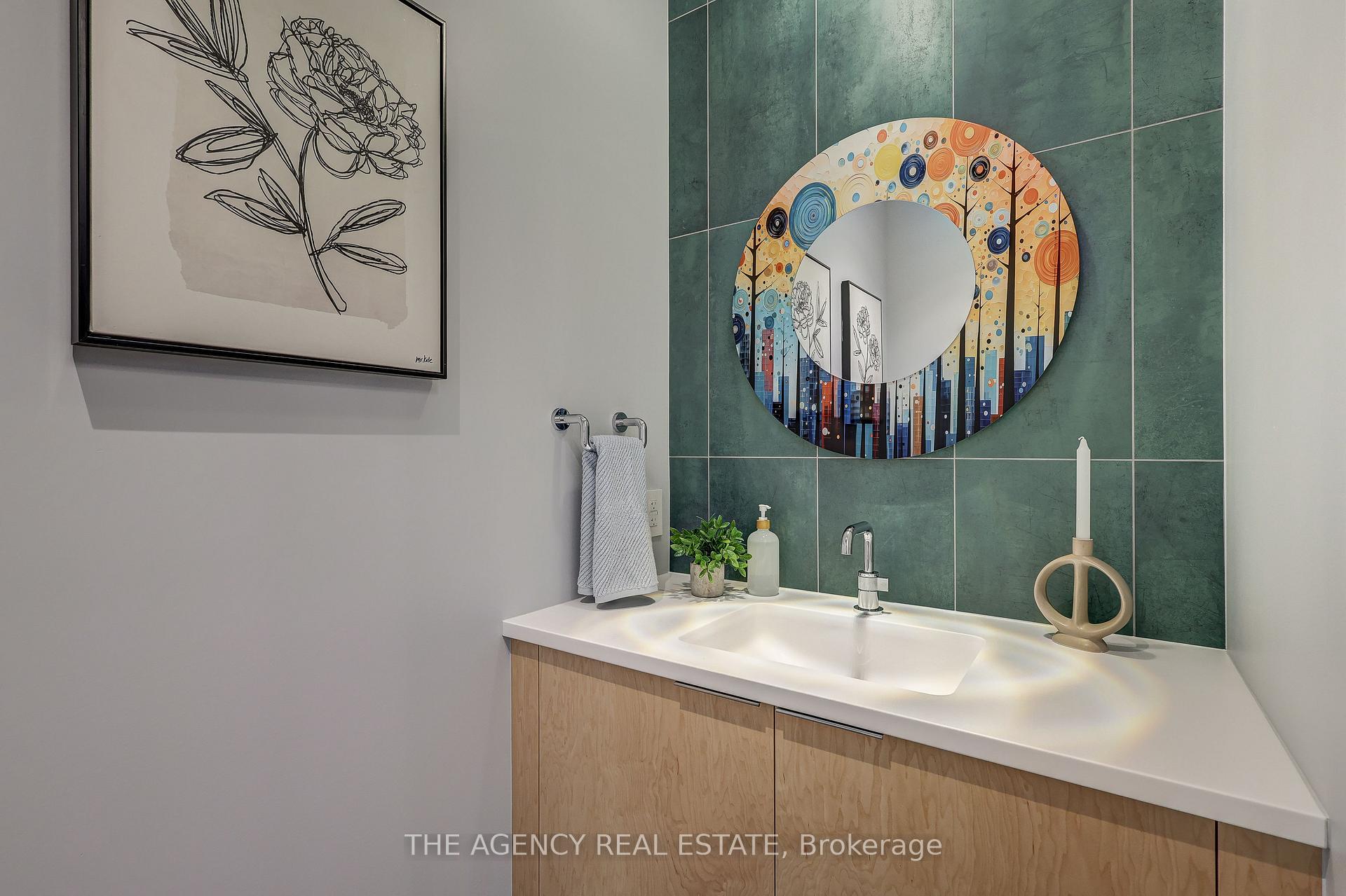 Photo 12 of 4228 Fallingbrook Road, London, South V — HOMEH