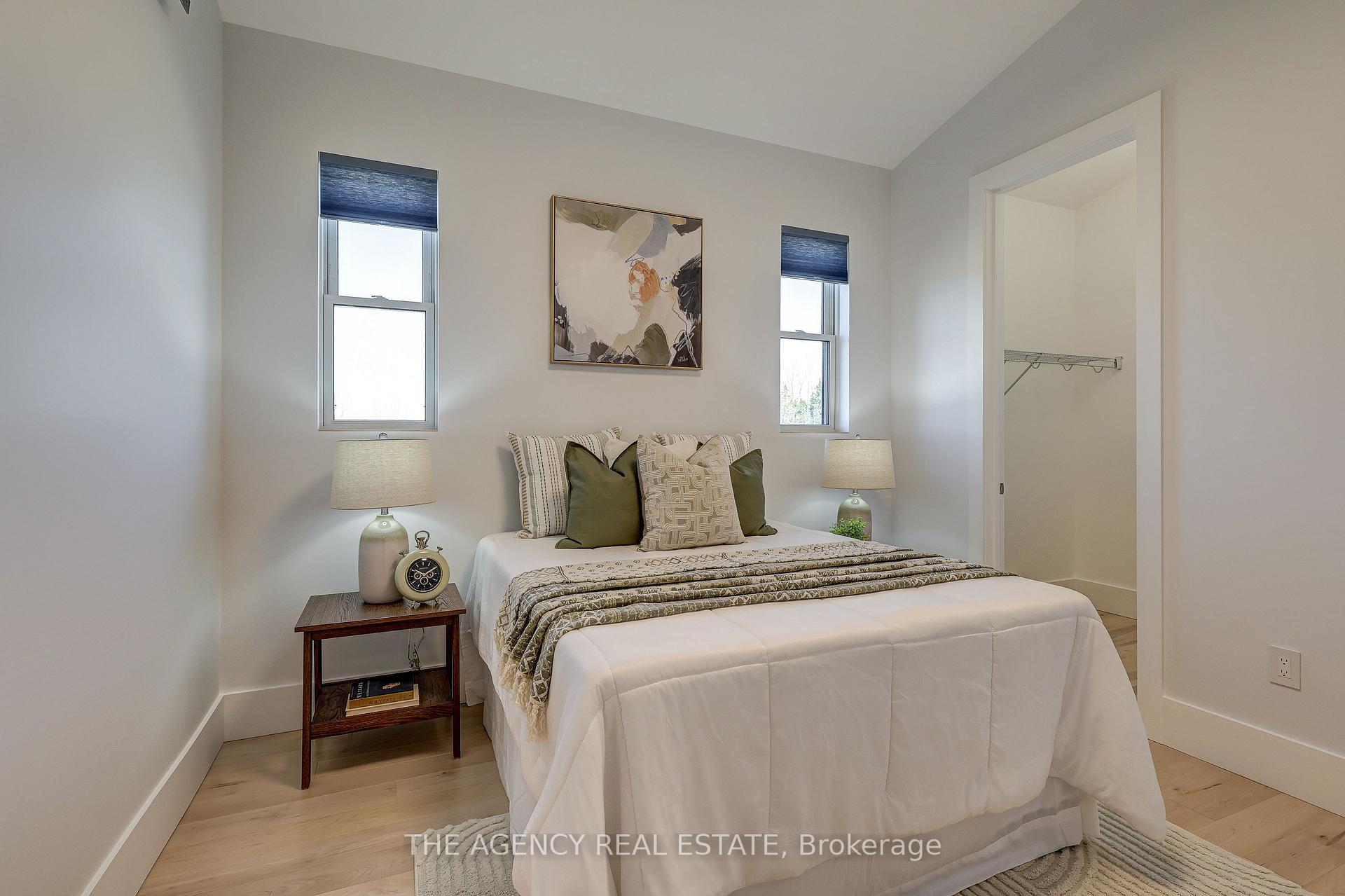 Photo 13 of 4228 Fallingbrook Road, London, South V — HOMEH