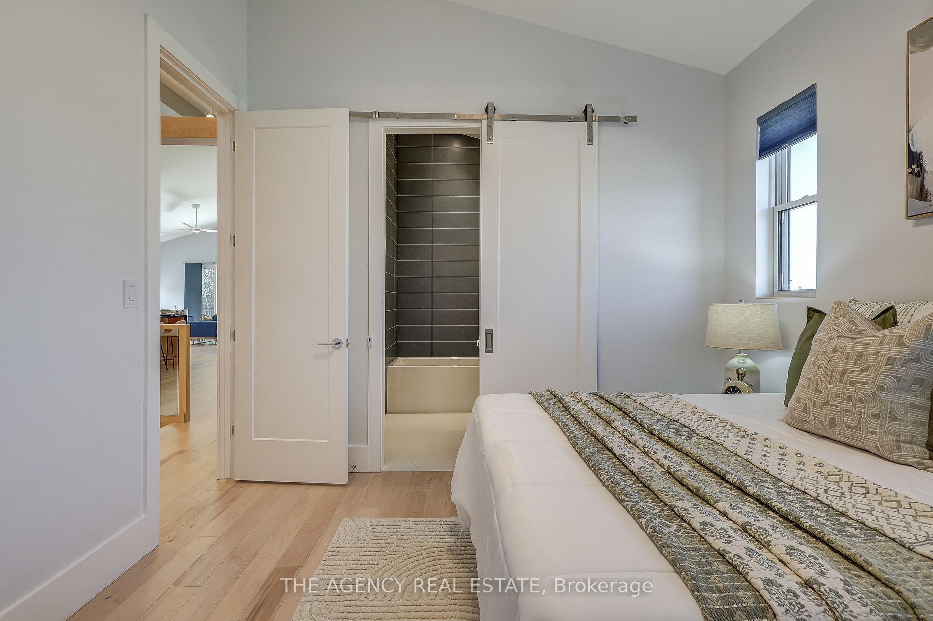 Photo 15 of 4228 Fallingbrook Road, London, South V — HOMEH
