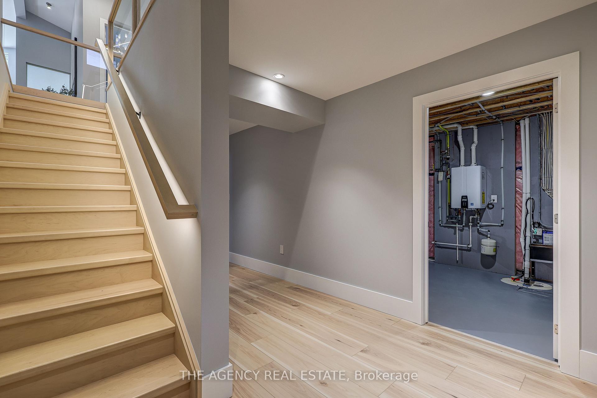 Photo 44 of 4228 Fallingbrook Road, London, South V — HOMEH