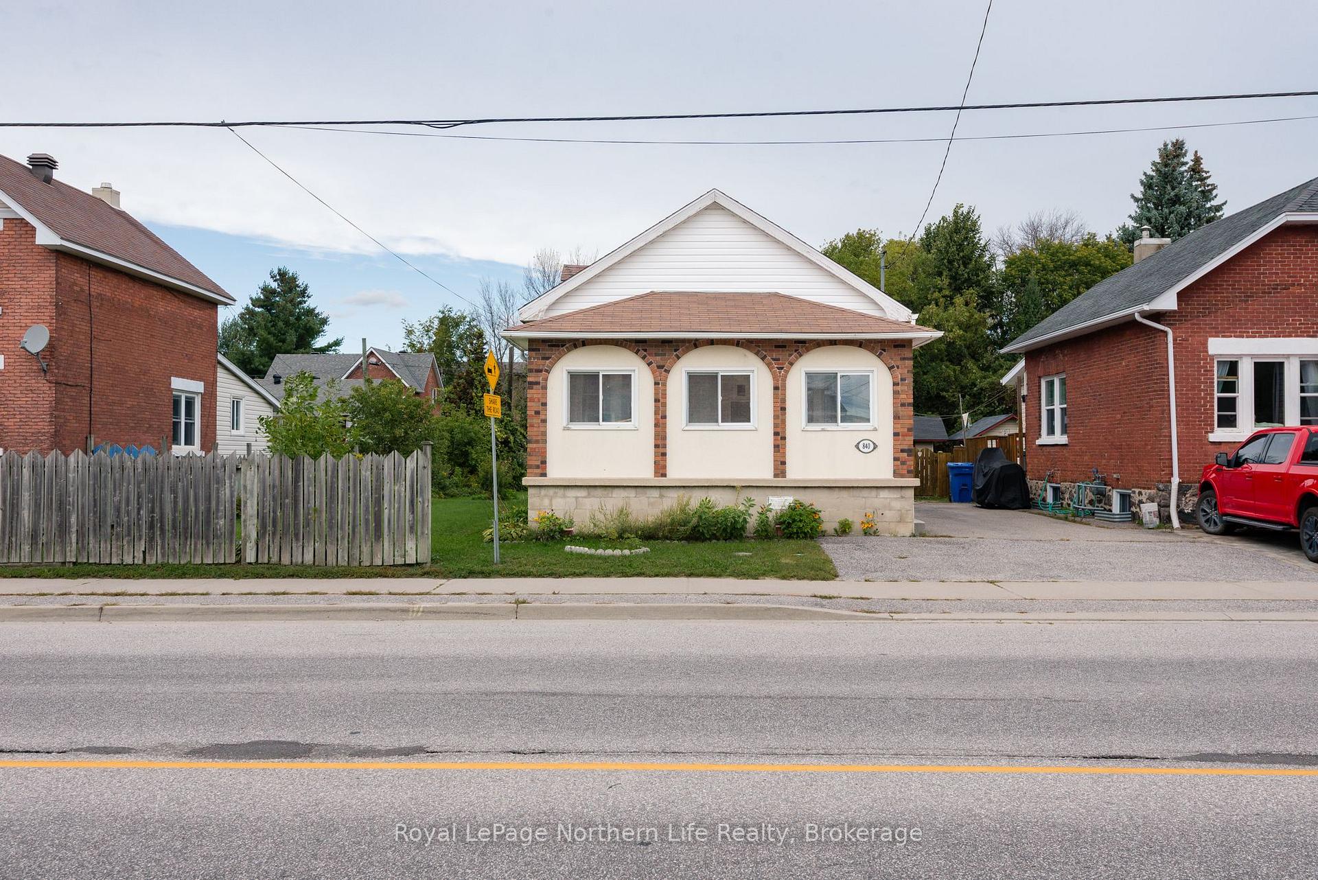 Photo 2 of 840 Front Street, North Bay, Central — HOMEH