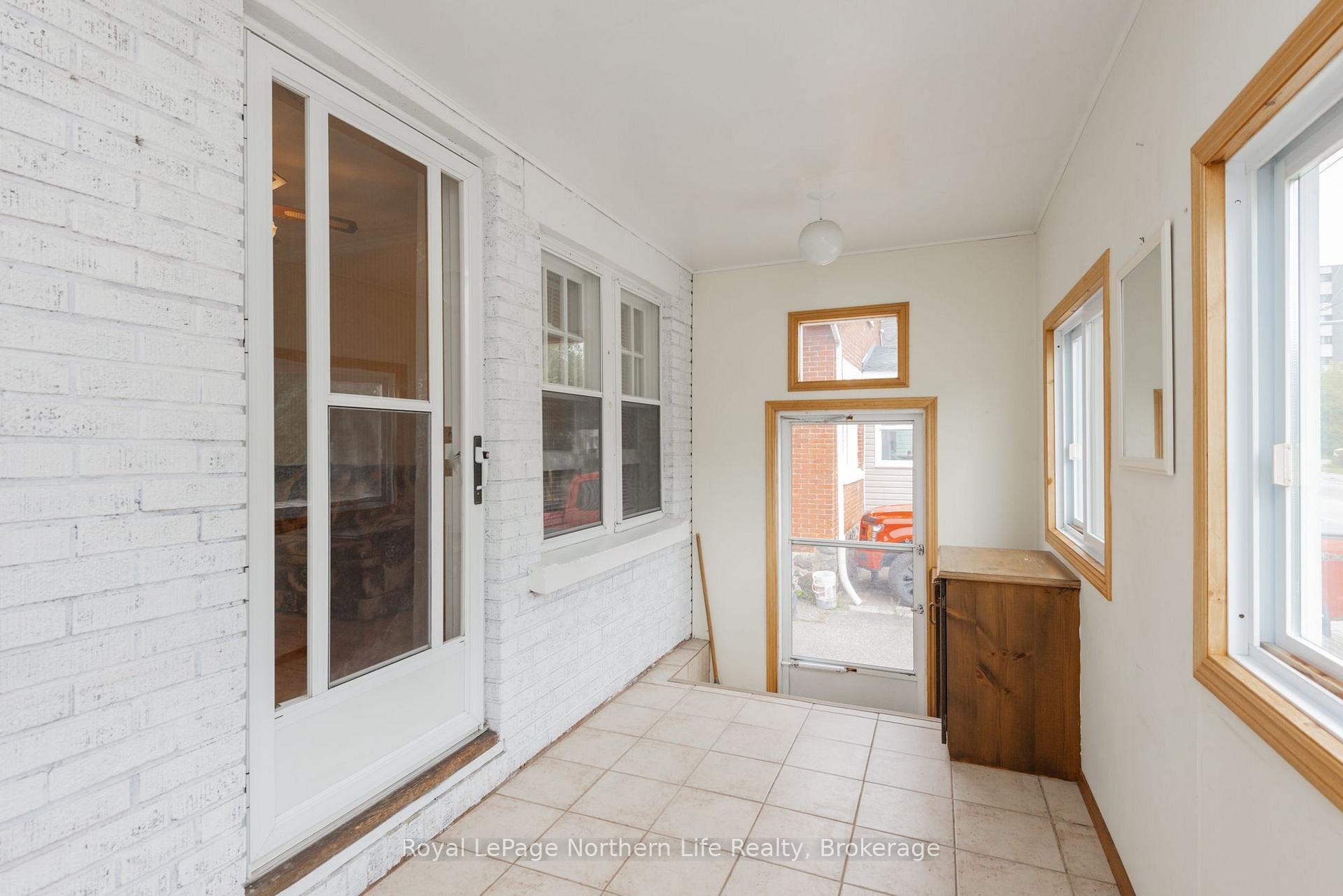 Photo 4 of 840 Front Street, North Bay, Central — HOMEH
