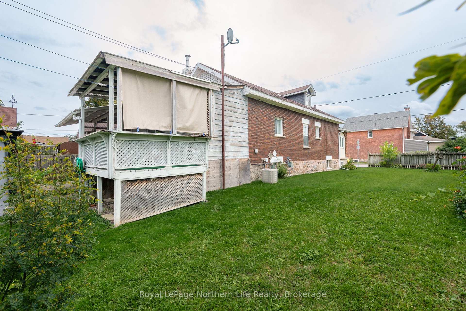 Photo 45 of 840 Front Street, North Bay, Central — HOMEH