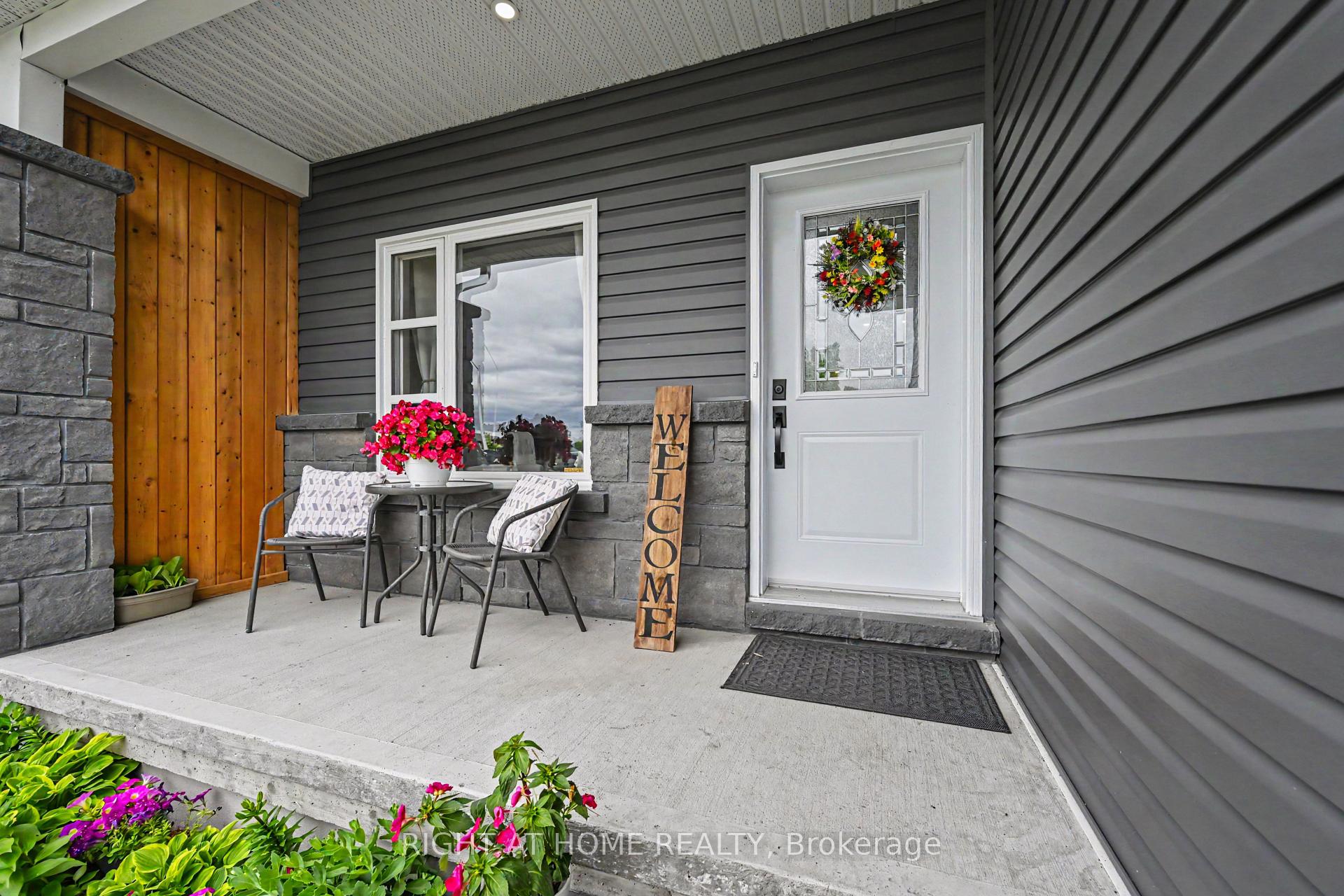 Photo 5 of 306 Forestview Crescent, Renfrew, Renfrew — HOMEH