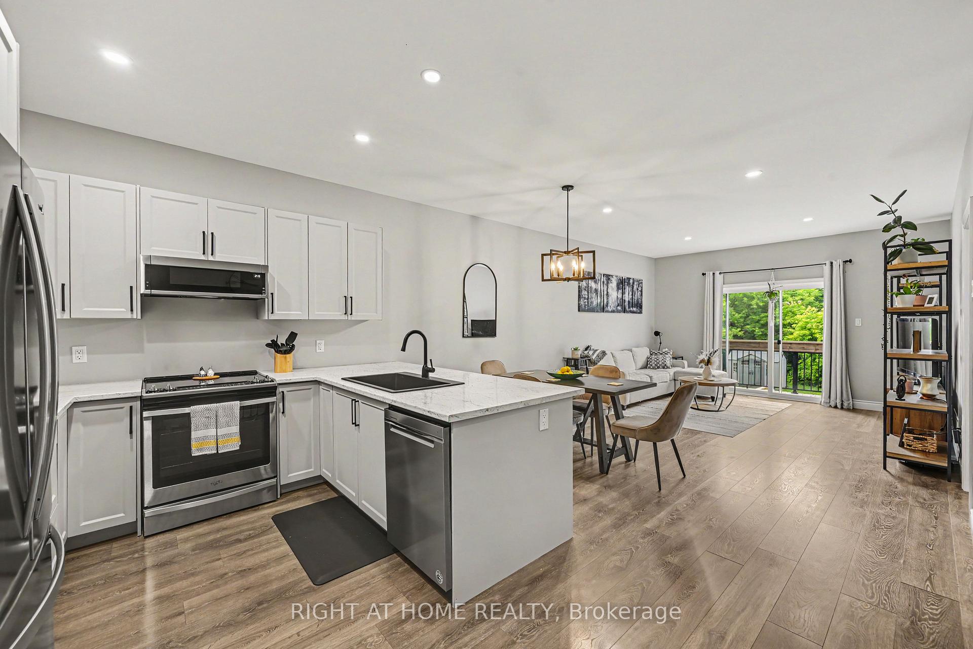 Photo 7 of 306 Forestview Crescent, Renfrew, Renfrew — HOMEH