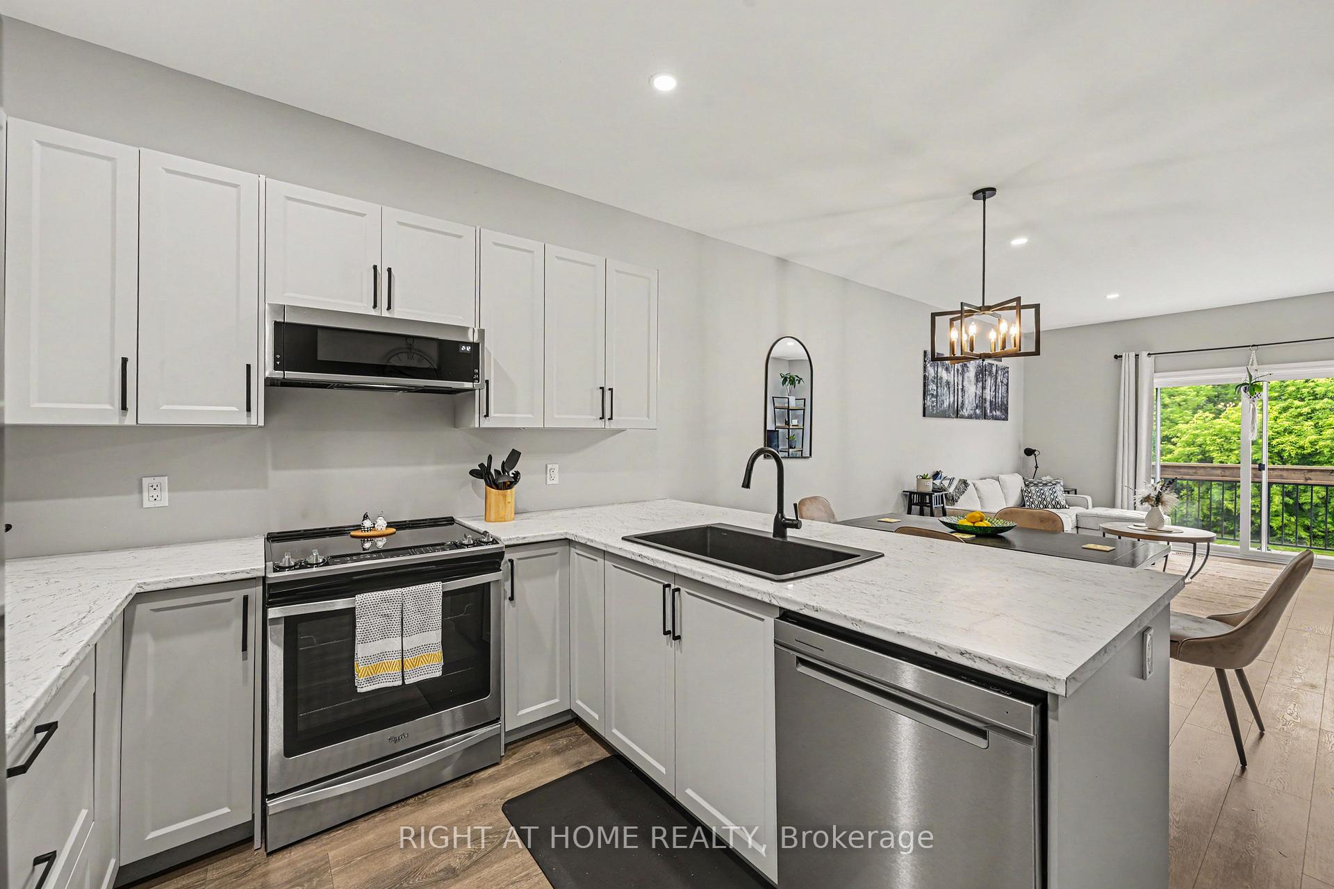 Photo 15 of 306 Forestview Crescent, Renfrew, Renfrew — HOMEH