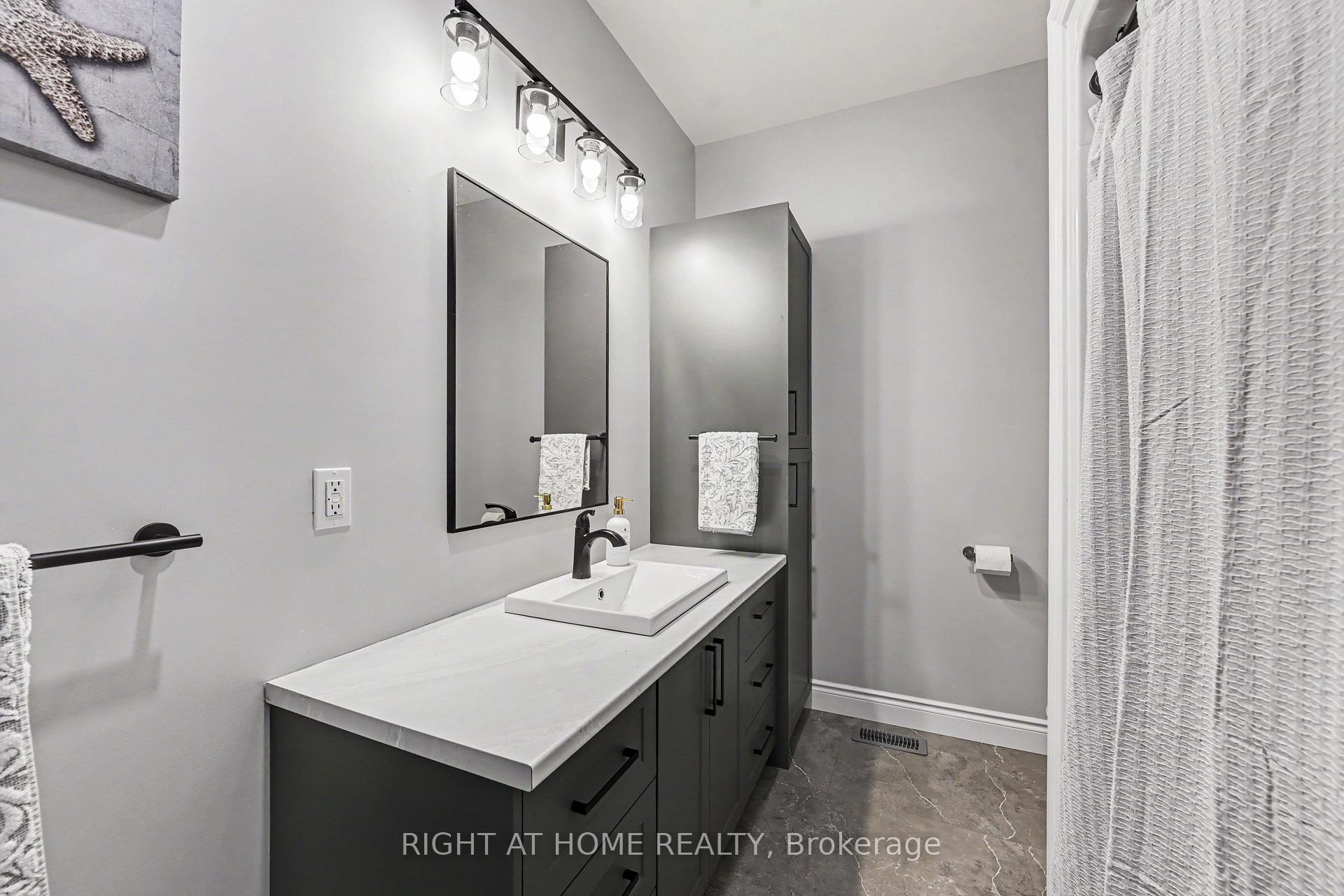 Photo 17 of 306 Forestview Crescent, Renfrew, Renfrew — HOMEH