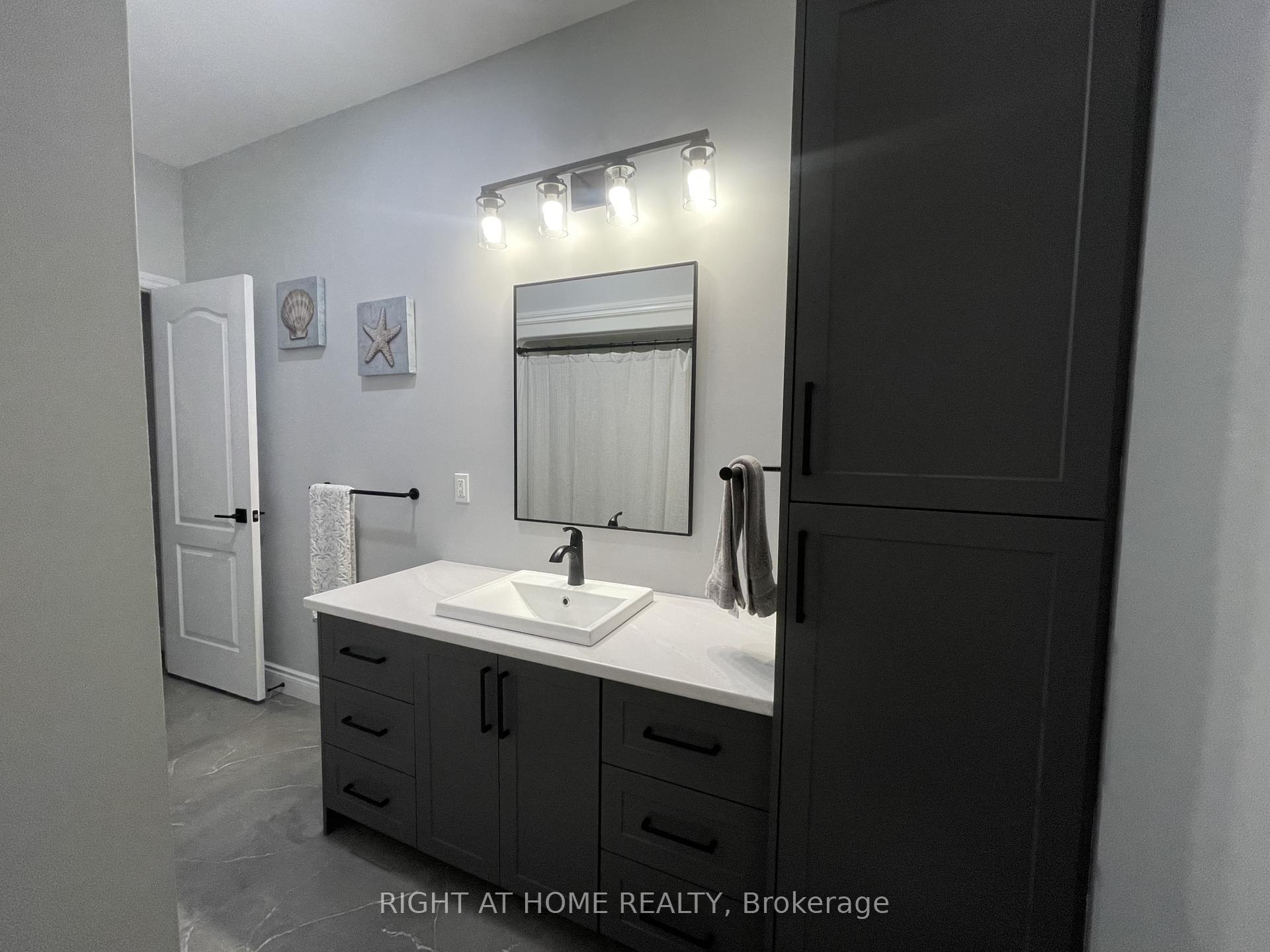 Photo 18 of 306 Forestview Crescent, Renfrew, Renfrew — HOMEH