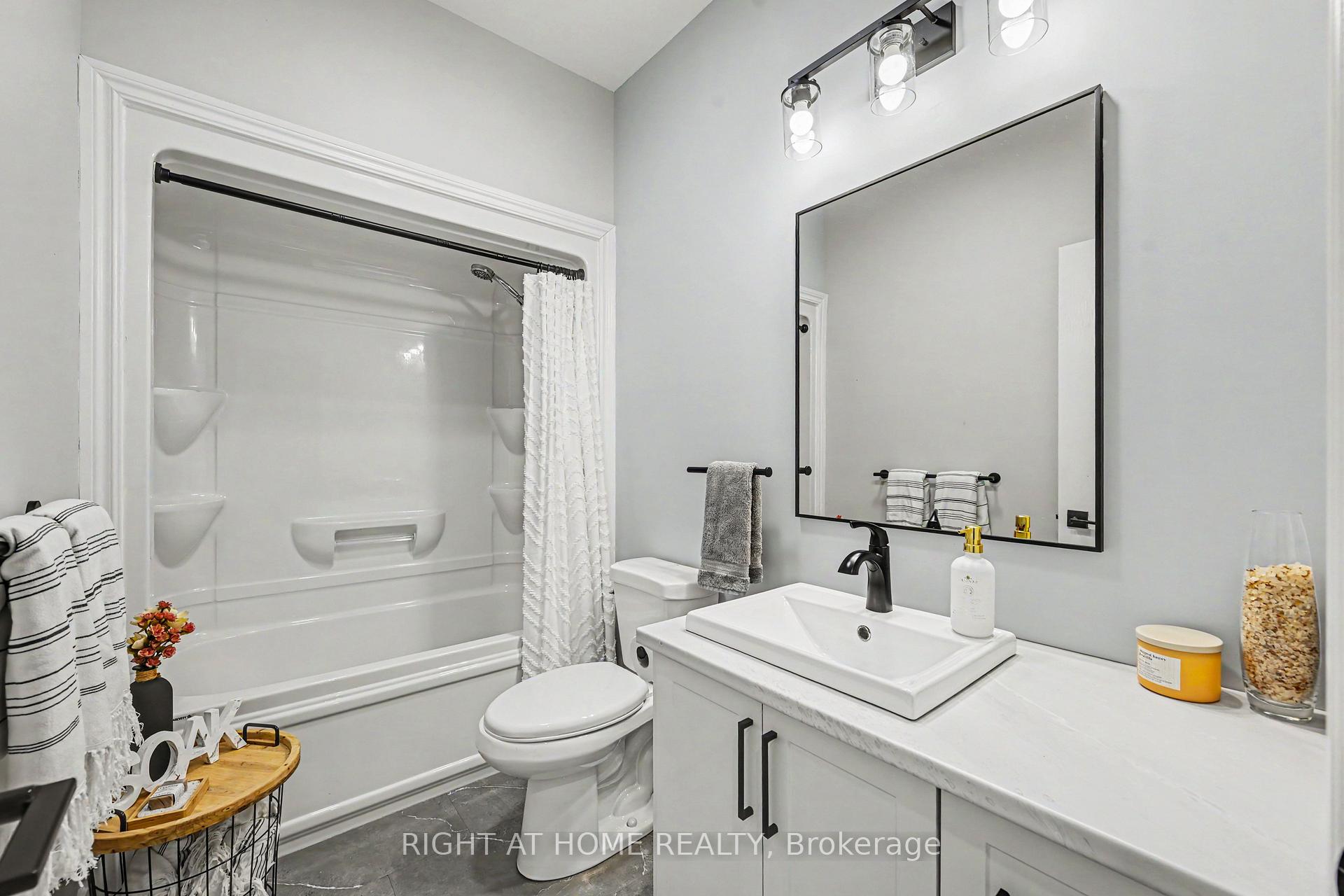 Photo 23 of 306 Forestview Crescent, Renfrew, Renfrew — HOMEH