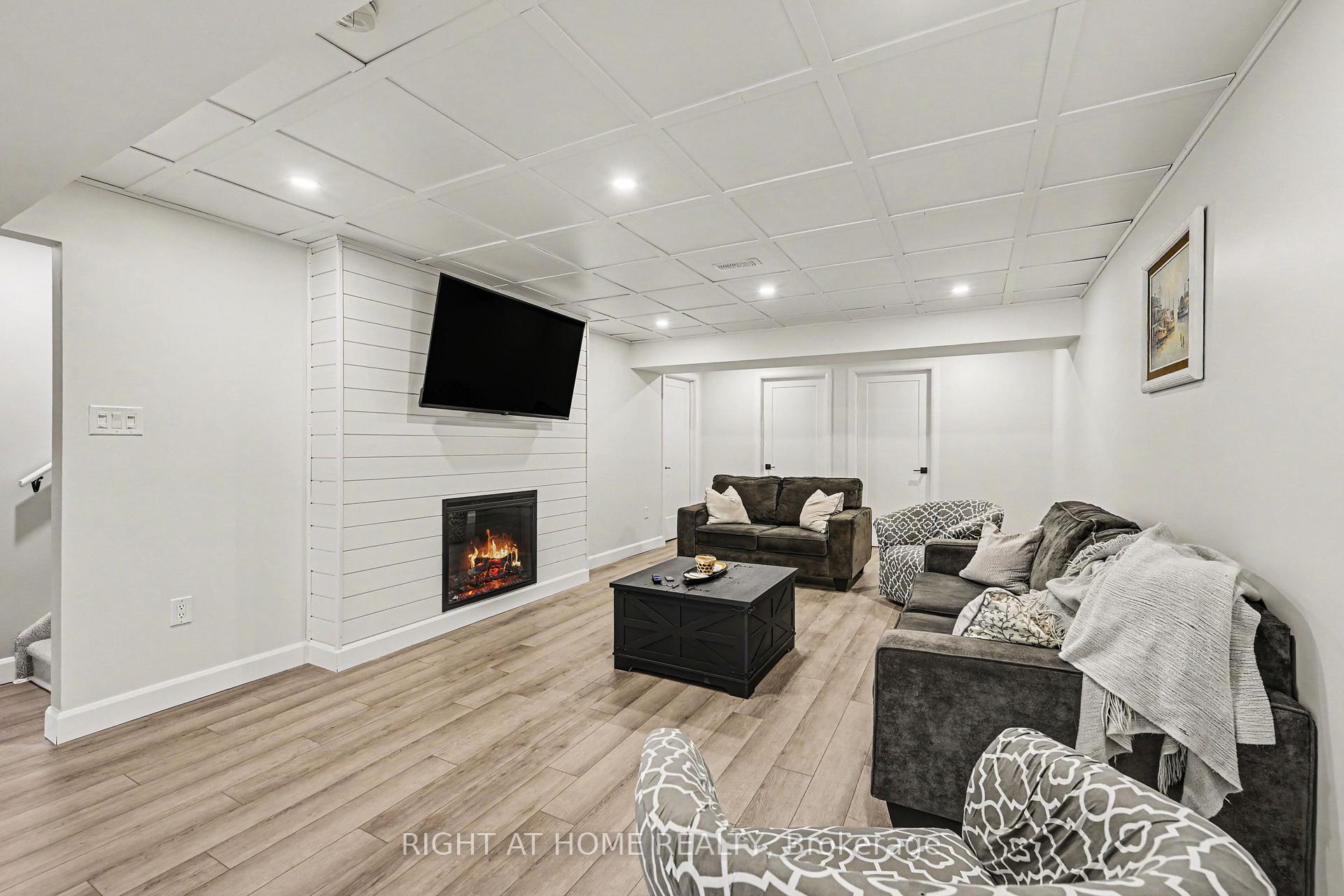Photo 24 of 306 Forestview Crescent, Renfrew, Renfrew — HOMEH