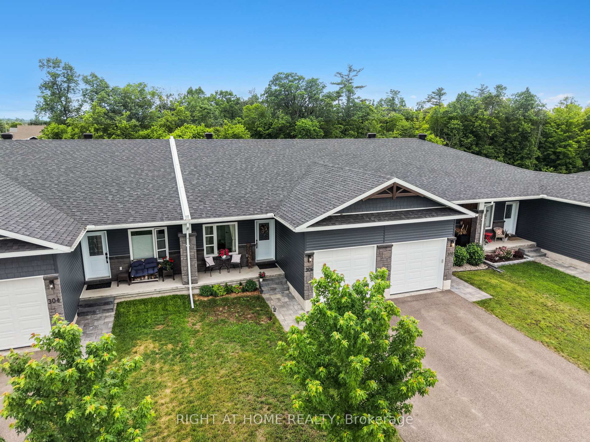 Photo 34 of 306 Forestview Crescent, Renfrew, Renfrew — HOMEH