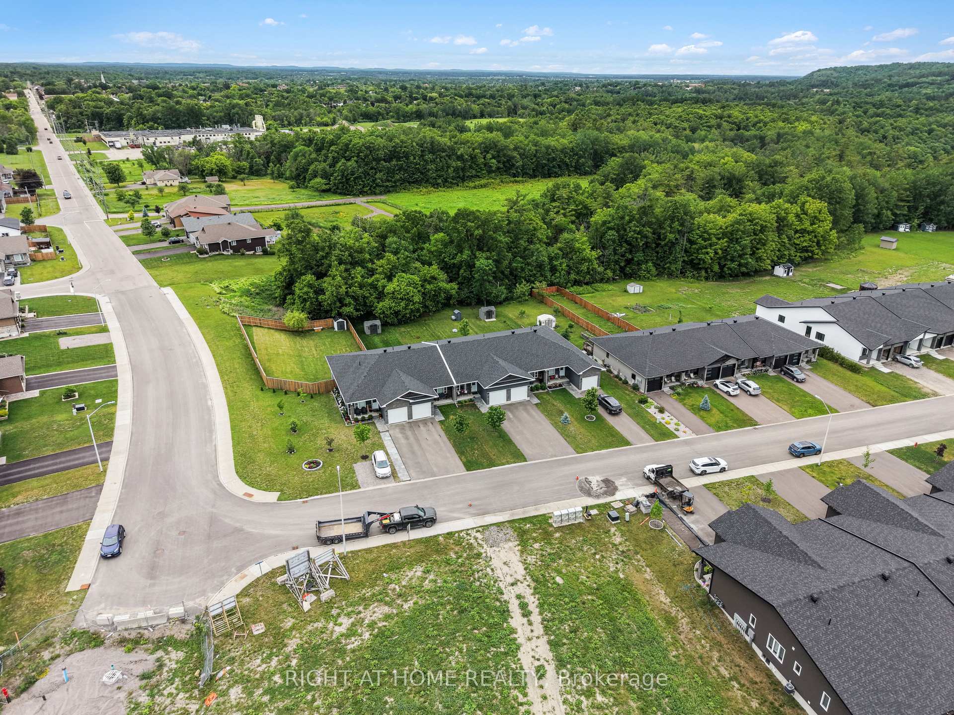Photo 35 of 306 Forestview Crescent, Renfrew, Renfrew — HOMEH