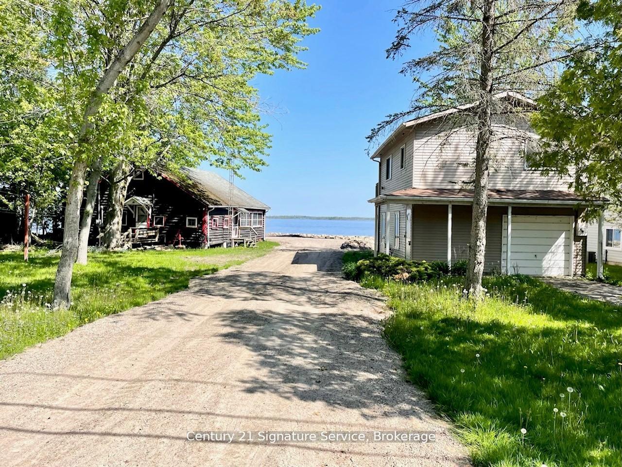 Photo 3 of 264 Robins Point Road, Tay, Victoria Harbour — HOMEH