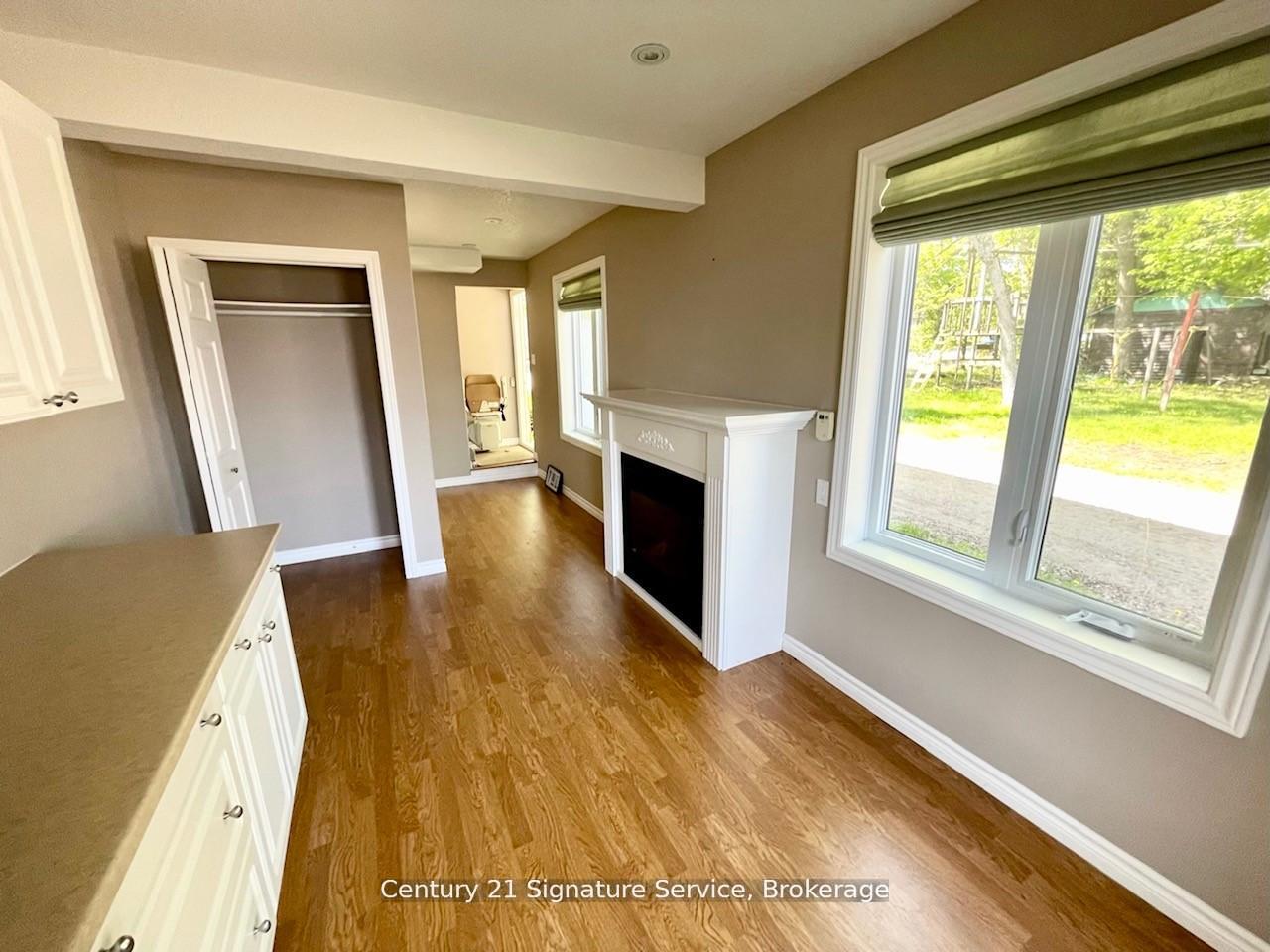 Photo 12 of 264 Robins Point Road, Tay, Victoria Harbour — HOMEH