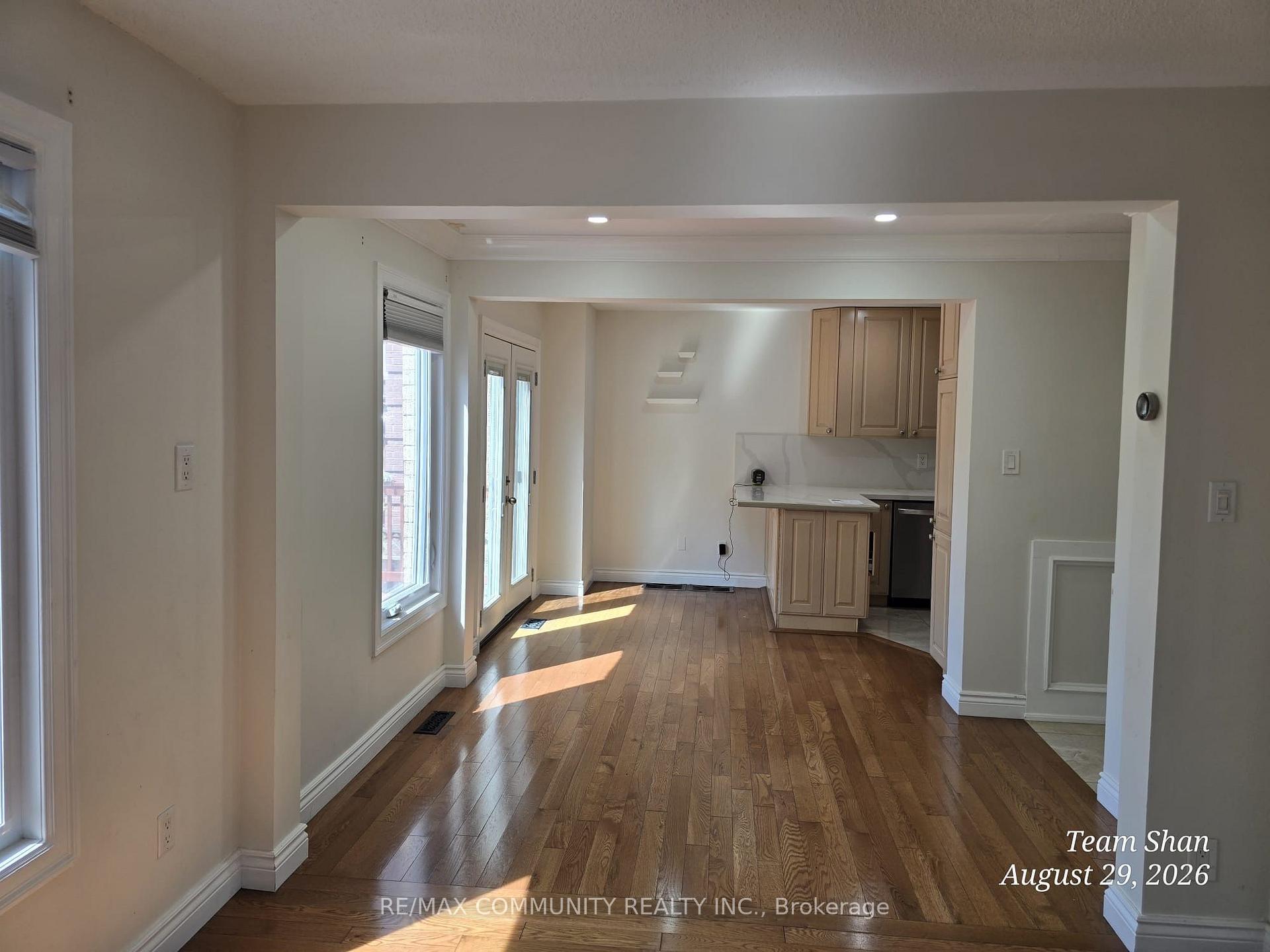 Photo 7 of Unit Main, 52 Noake Crescent, Ajax, Central — HOMEH