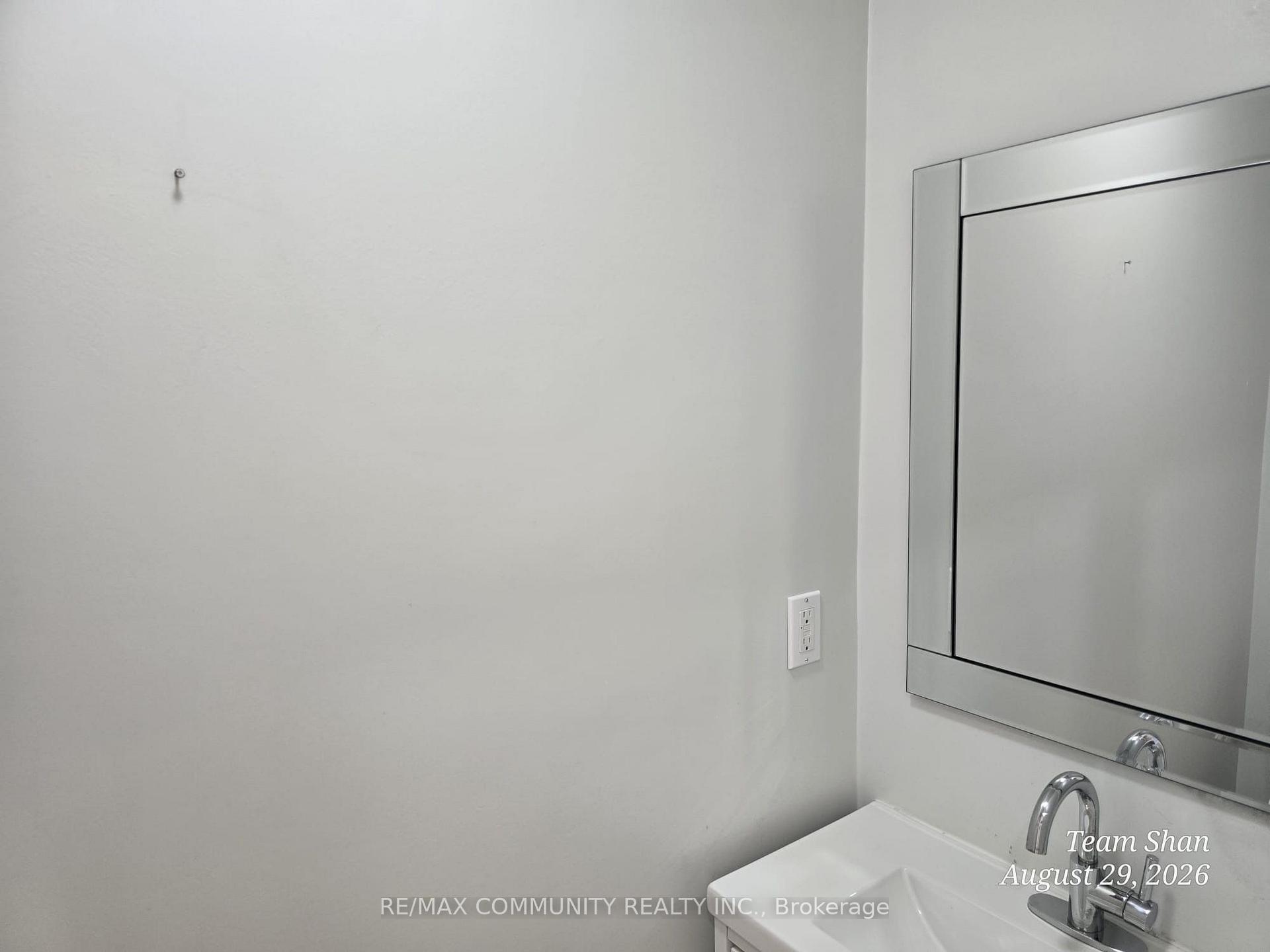 Photo 15 of Unit Main, 52 Noake Crescent, Ajax, Central — HOMEH