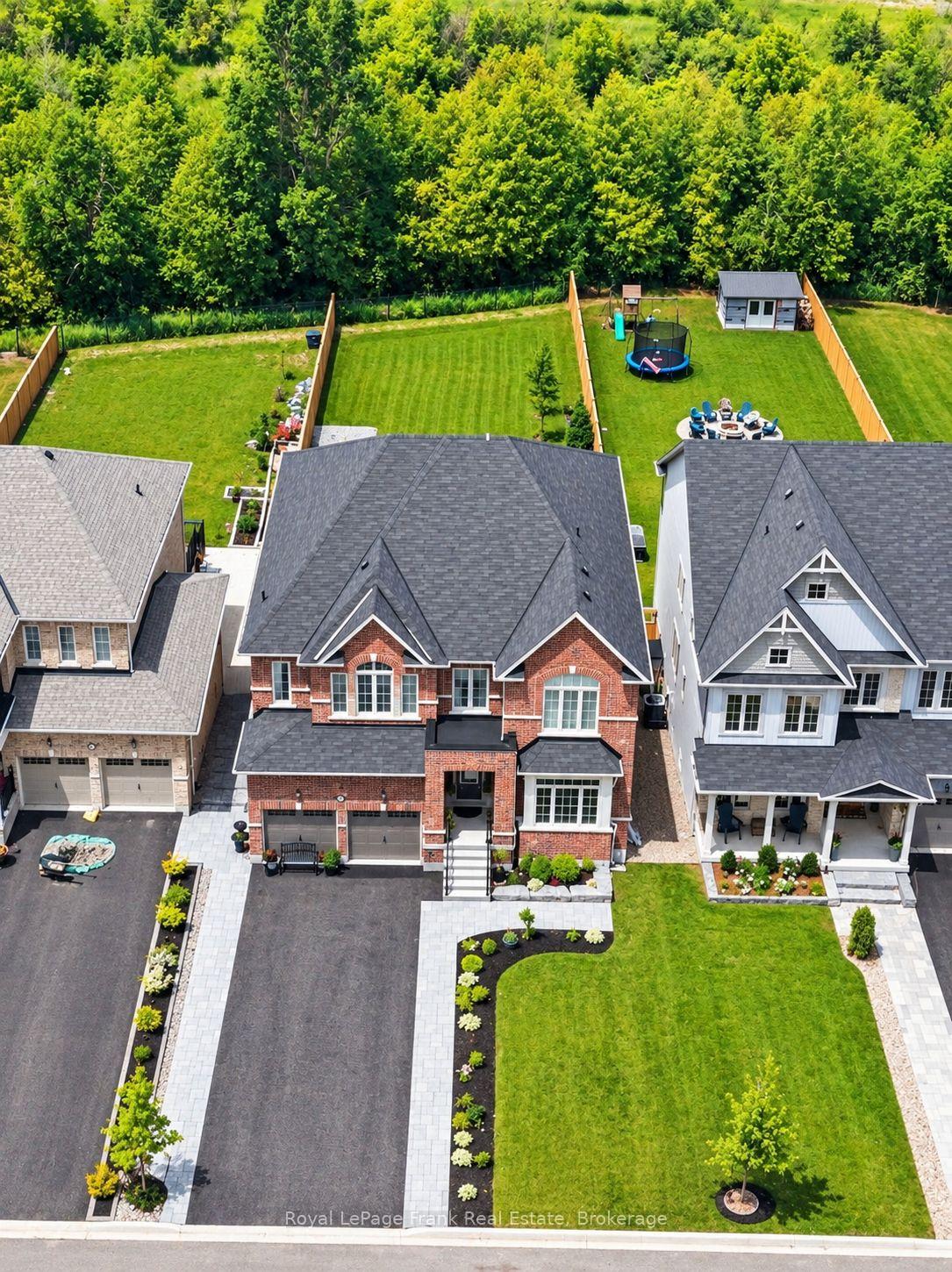 Front of 60 Hennessey Crescent