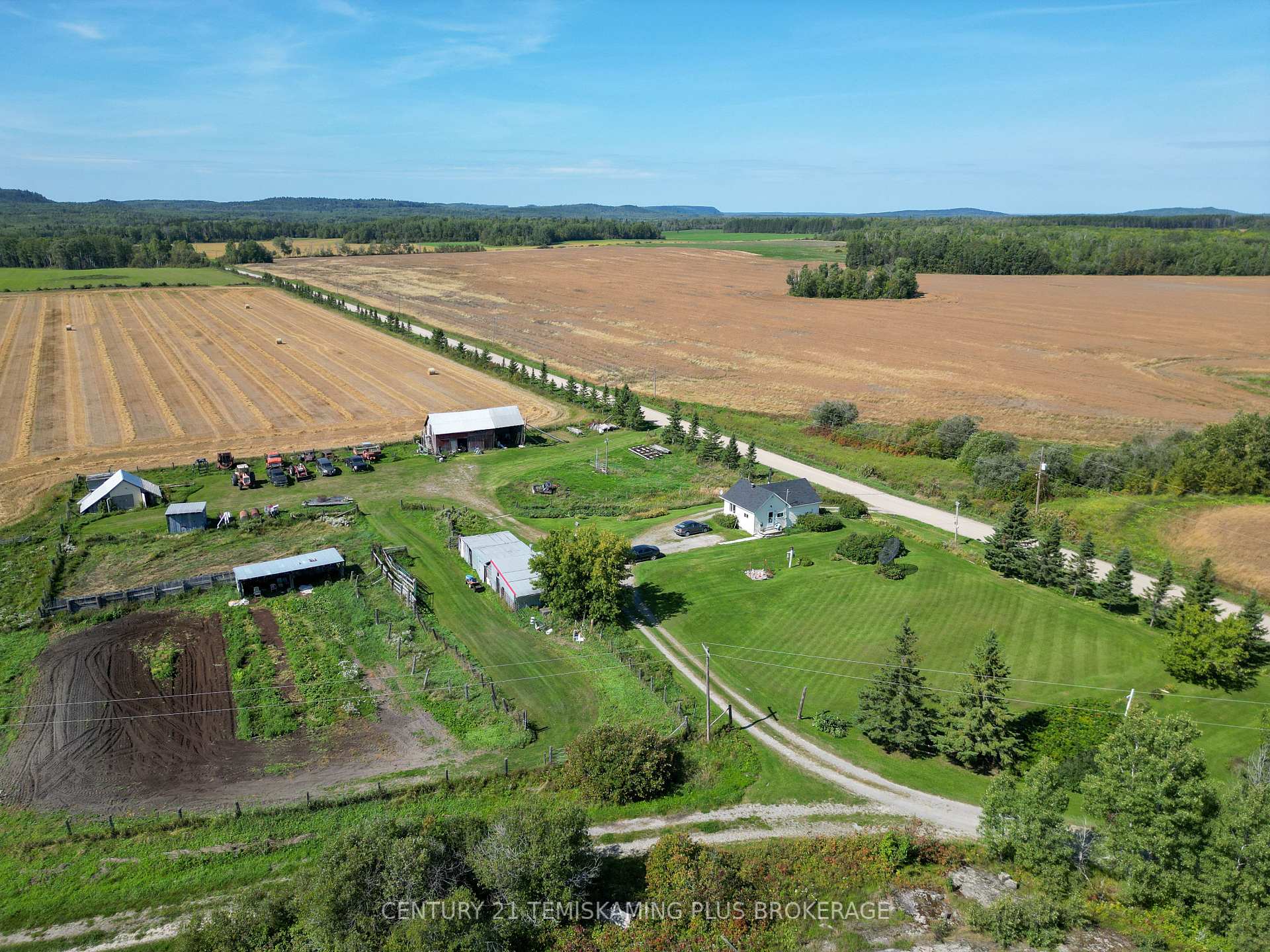 Photo 5 of 683810 Veley Road, Temiskaming Shores, New Liskeard — HOMEH