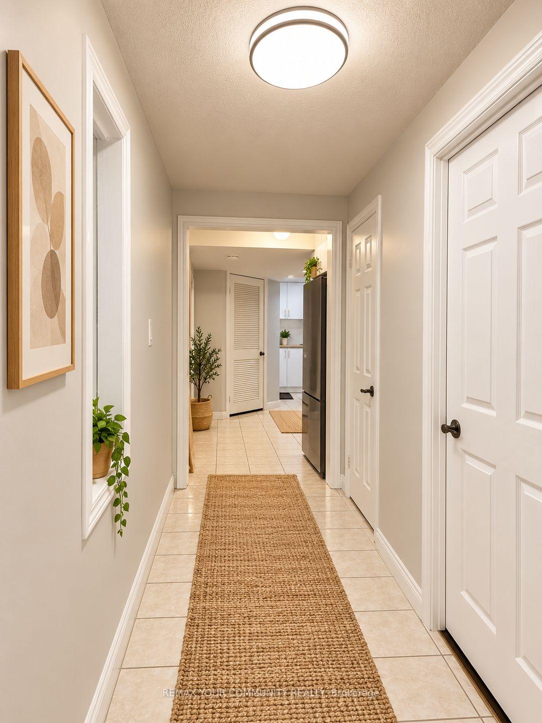 Photo 4 of 1 Evergreen Crescent, Markham, Aileen-Willowbrook — HOMEH