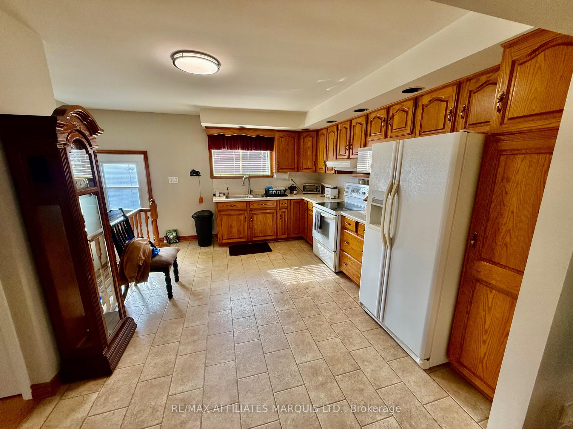 Photo 3 of 1330 Aubin Avenue, Cornwall, Cornwall — HOMEH