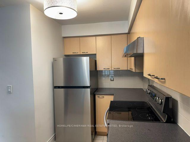 Photo 2 of Unit 618, 62 Suncrest Boulevard, Markham, Commerce Valley — HOMEH