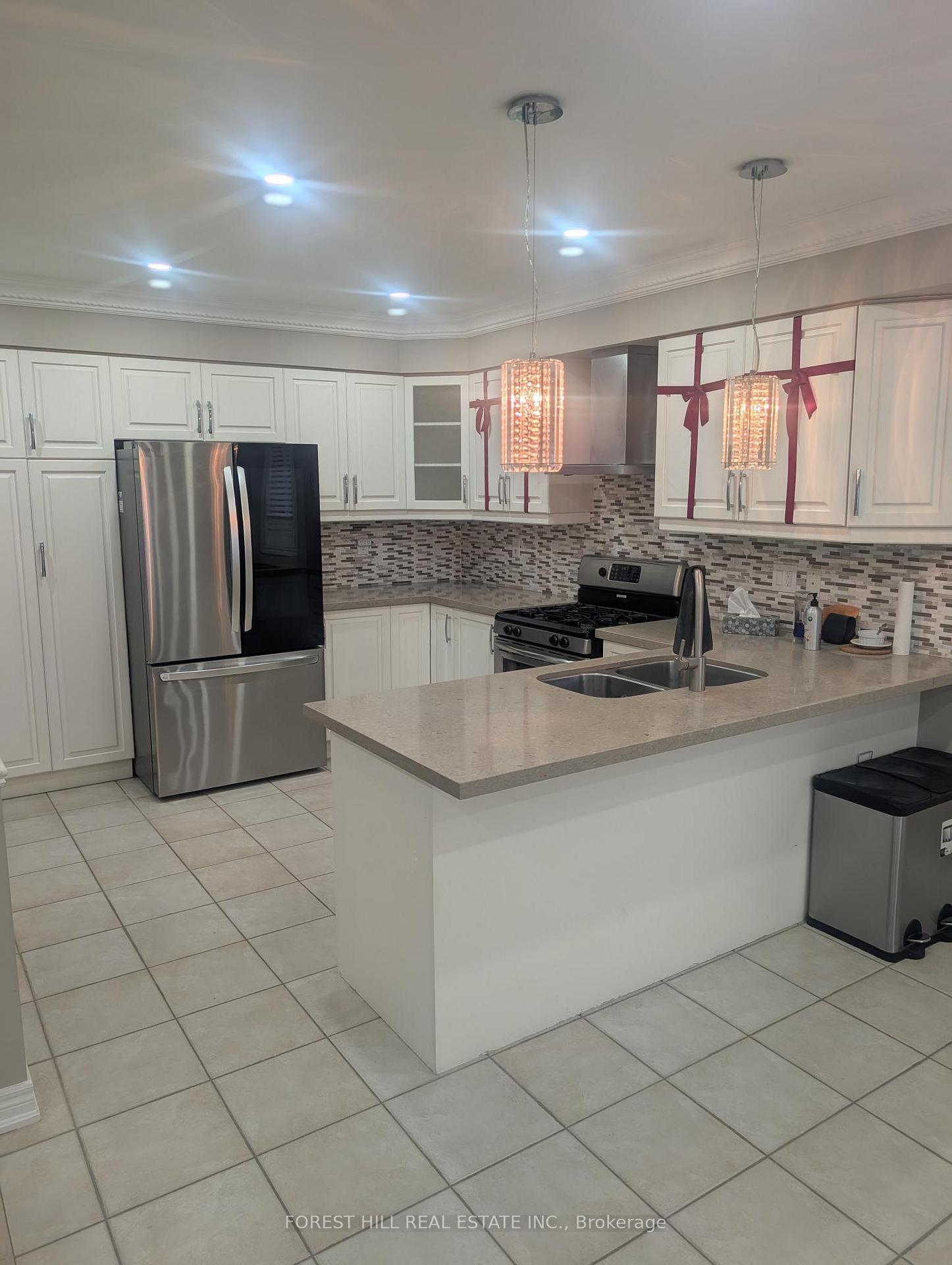 Photo 9 of 224 Bachman Drive, Vaughan, Maple — HOMEH
