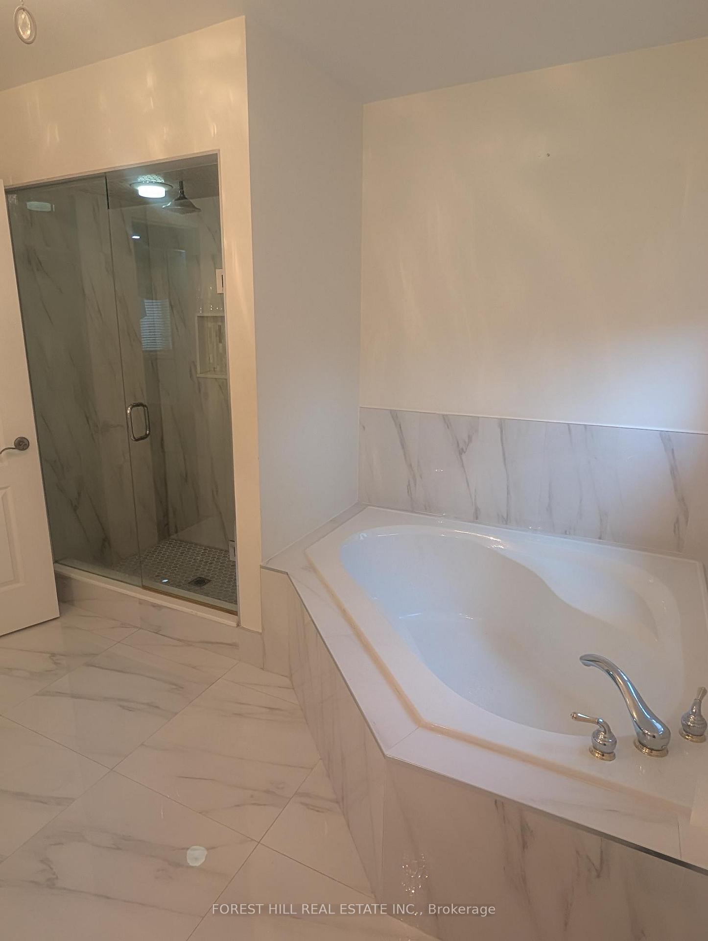 Photo 18 of 224 Bachman Drive, Vaughan, Maple — HOMEH