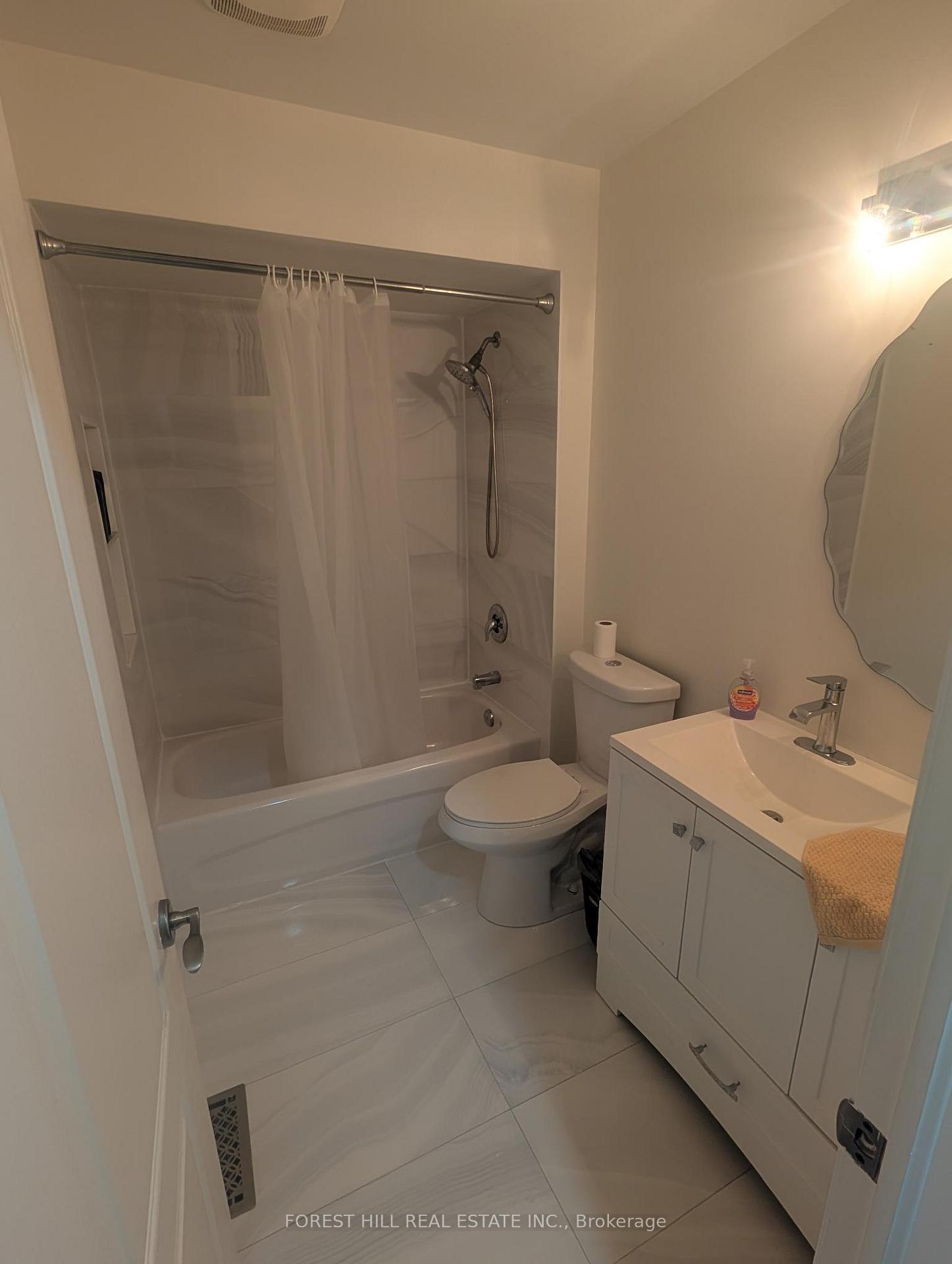 Photo 25 of 224 Bachman Drive, Vaughan, Maple — HOMEH