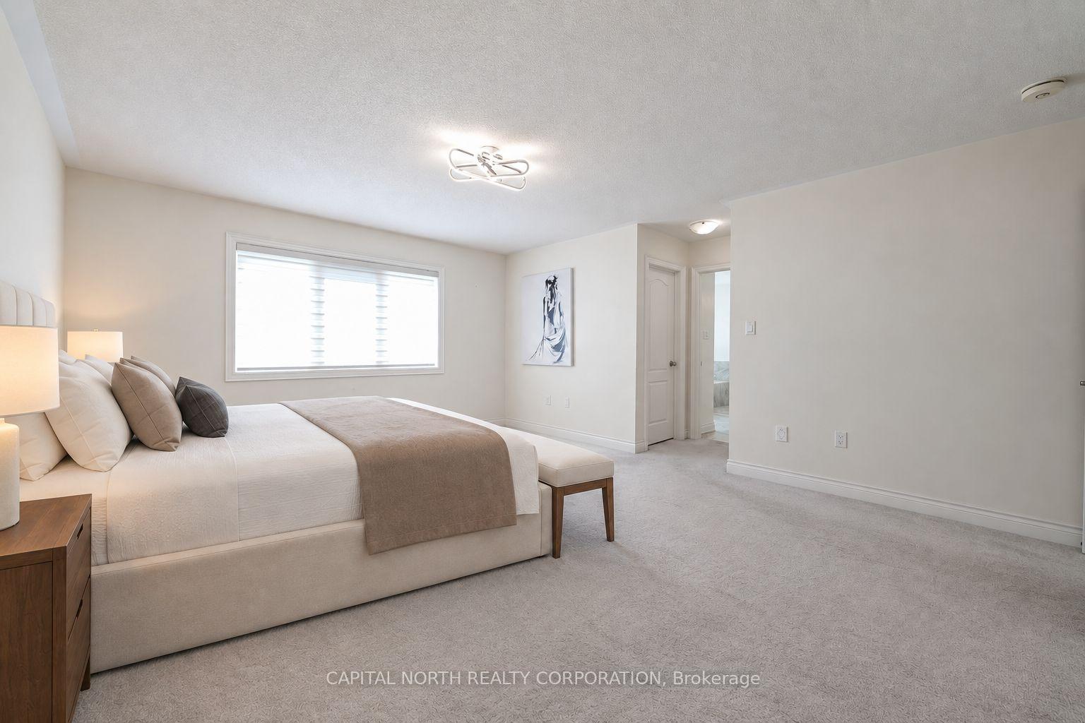 Photo 18 of 19 Tesla Crescent, East Gwillimbury, Holland Landing — HOMEH