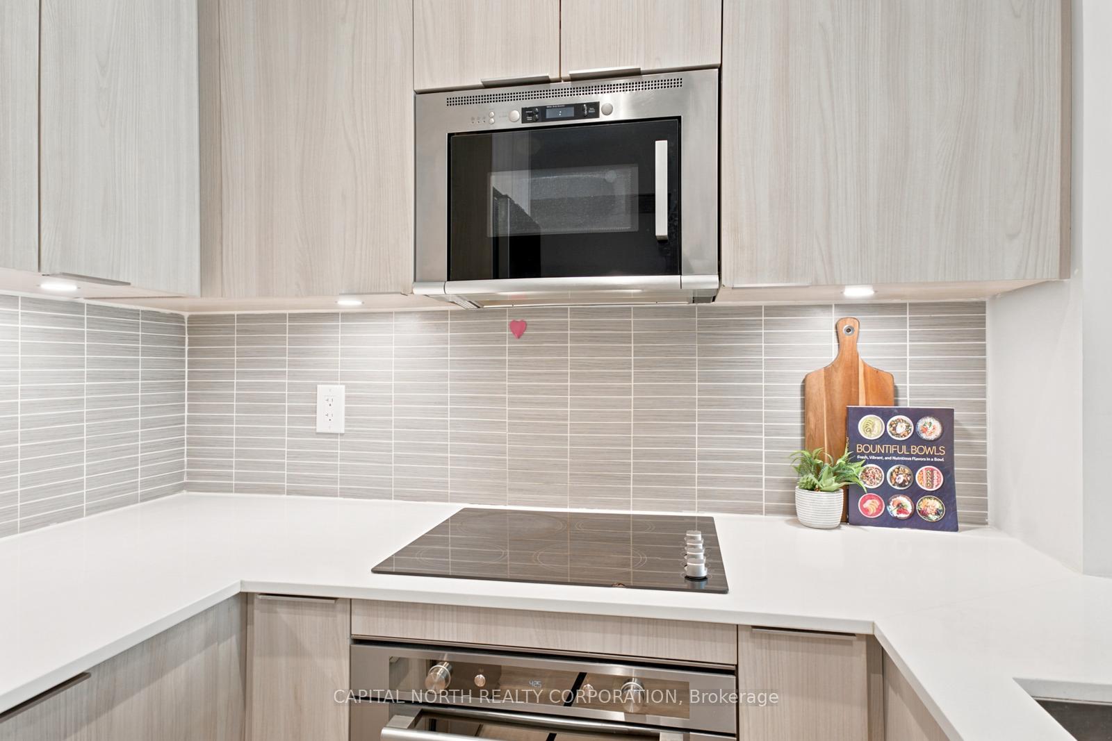 Photo 8 of Unit 524, 99 Eagle Rock Way, Vaughan, Rural Vaughan — HOMEH
