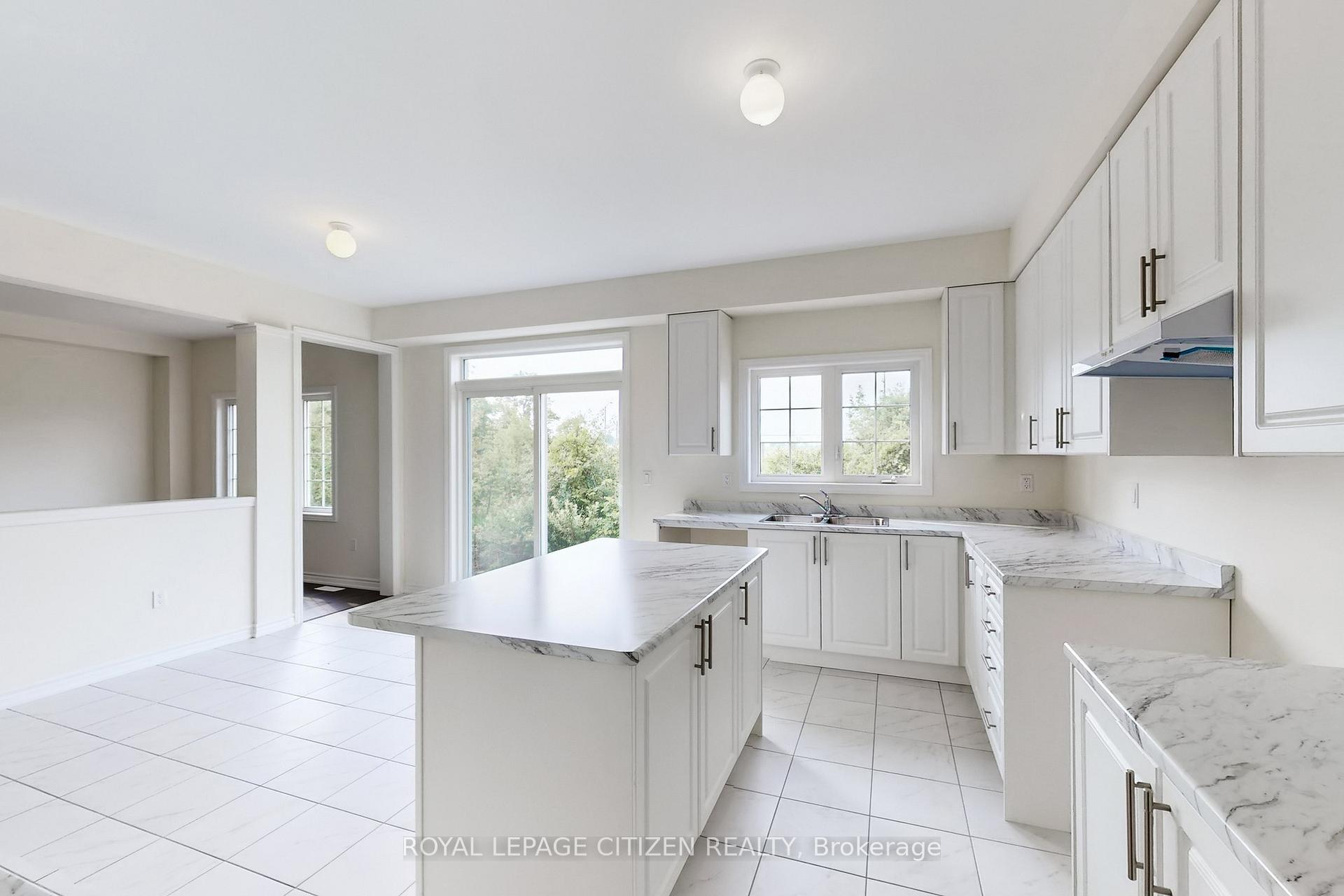 Photo 14 of 123 Cliff Thompson Crescent, Georgina, Sutton & Jackson's Point — HOMEH