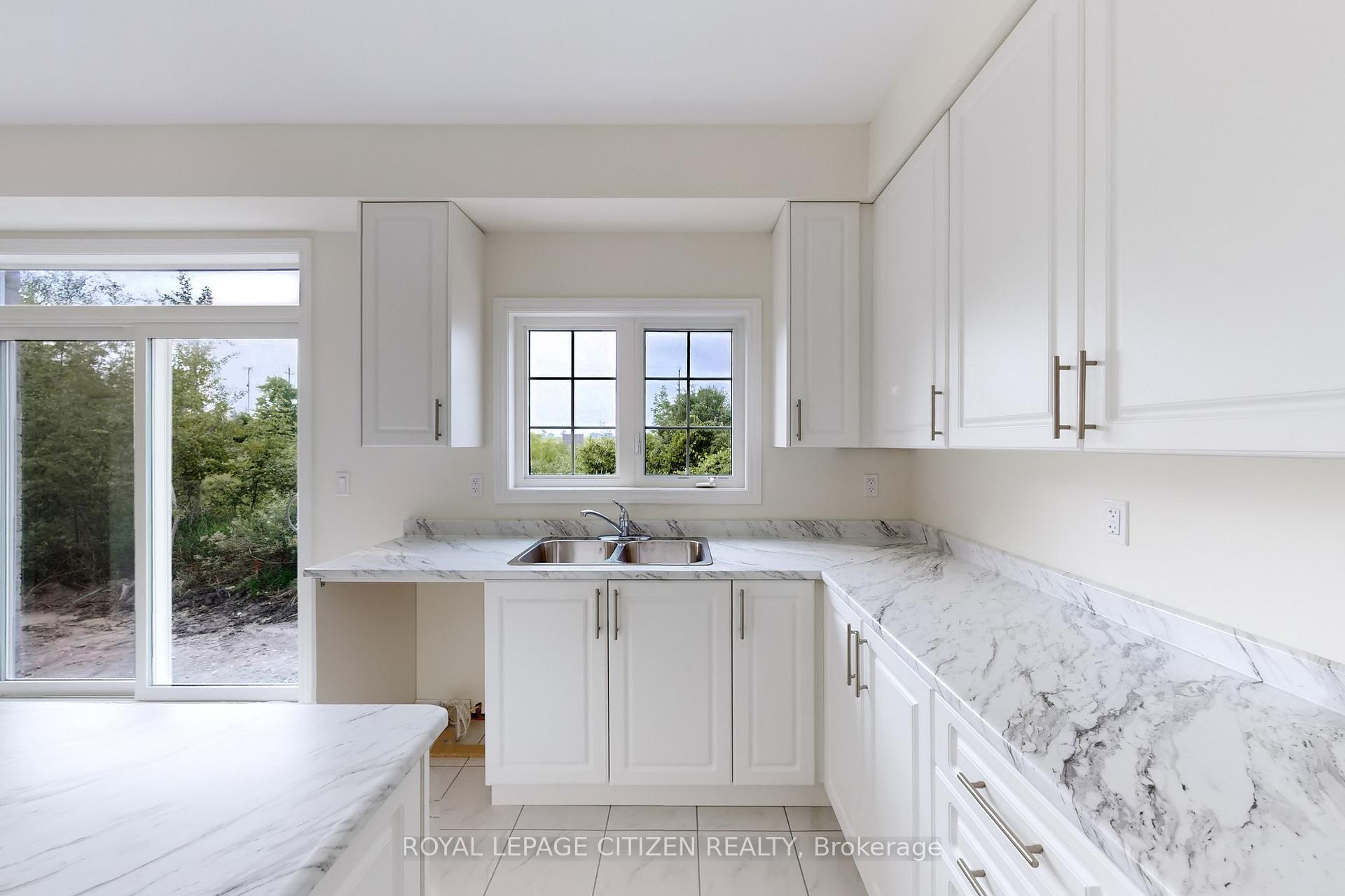 Photo 15 of 123 Cliff Thompson Crescent, Georgina, Sutton & Jackson's Point — HOMEH