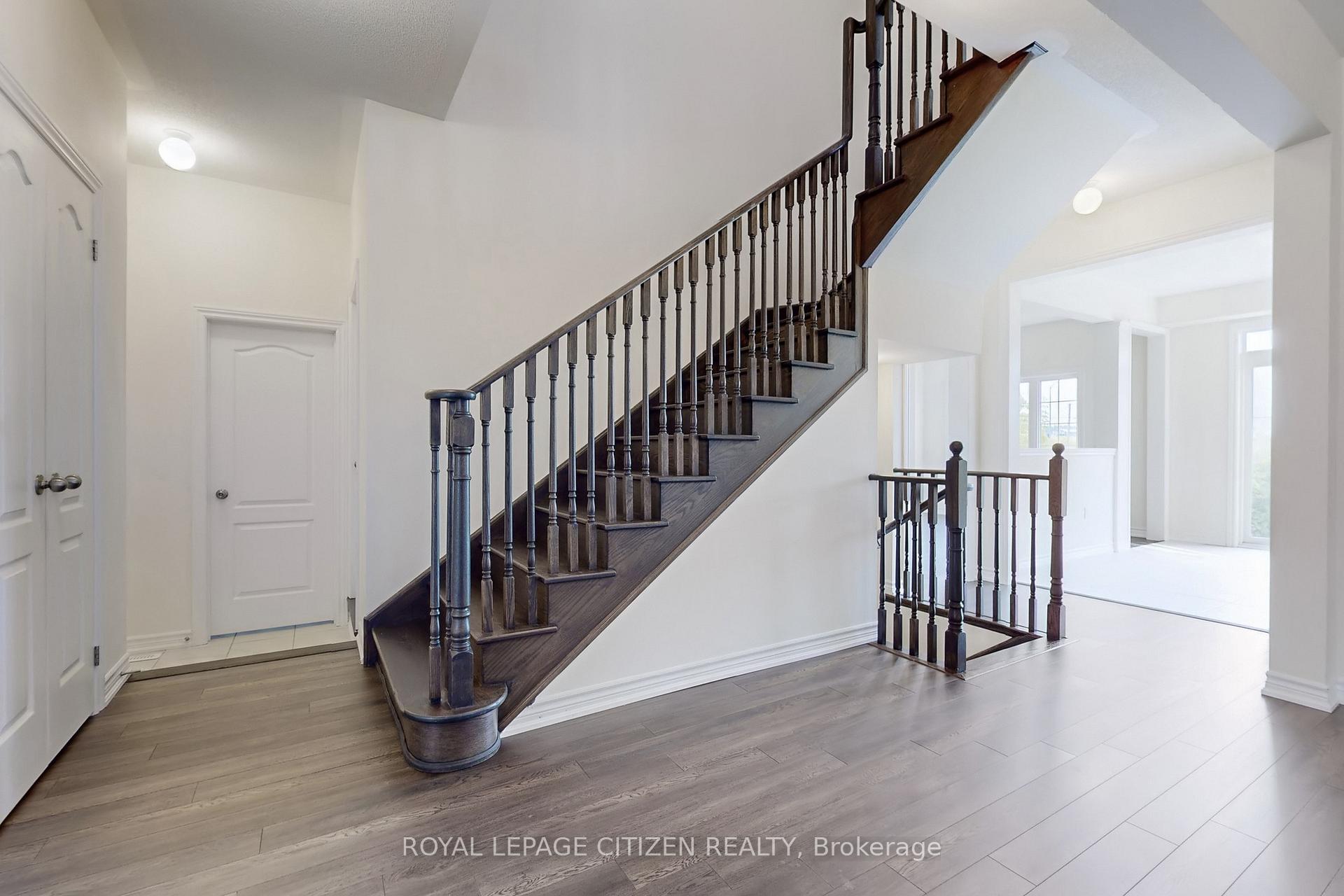 Photo 19 of 123 Cliff Thompson Crescent, Georgina, Sutton & Jackson's Point — HOMEH