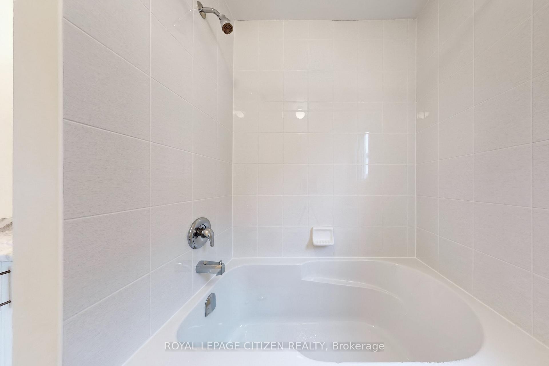 Photo 34 of 123 Cliff Thompson Crescent, Georgina, Sutton & Jackson's Point — HOMEH