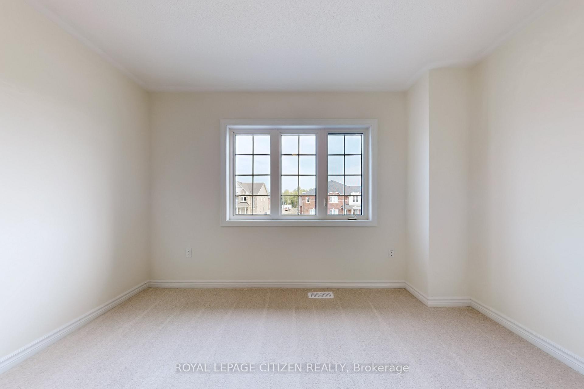 Photo 36 of 123 Cliff Thompson Crescent, Georgina, Sutton & Jackson's Point — HOMEH
