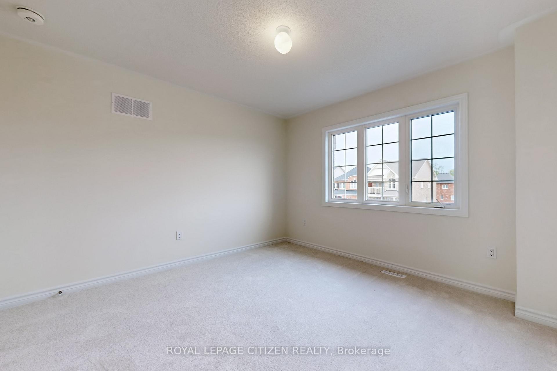 Photo 37 of 123 Cliff Thompson Crescent, Georgina, Sutton & Jackson's Point — HOMEH