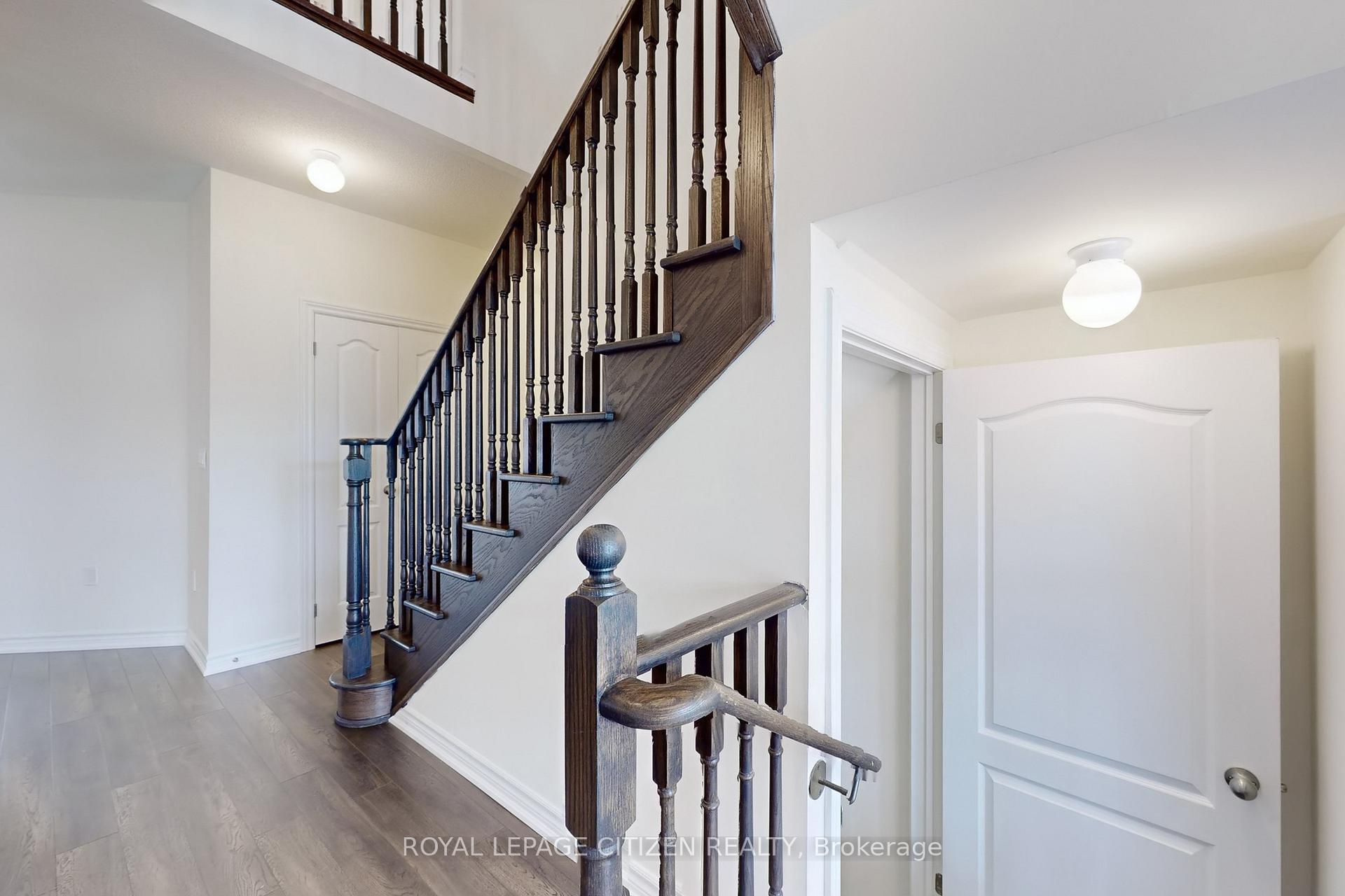 Photo 44 of 123 Cliff Thompson Crescent, Georgina, Sutton & Jackson's Point — HOMEH