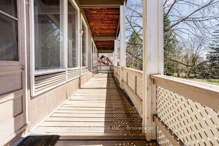 Photo 14 of 37 Donald Street, Barrie, Queen's Park — HOMEH
