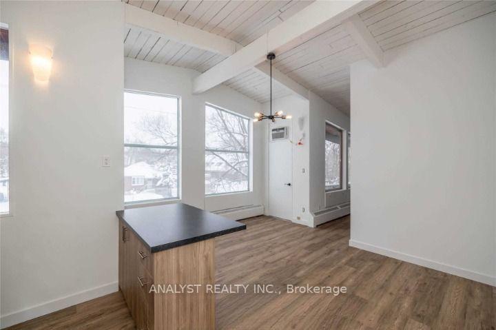 Photo 26 of 37 Donald Street, Barrie, Queen's Park — HOMEH