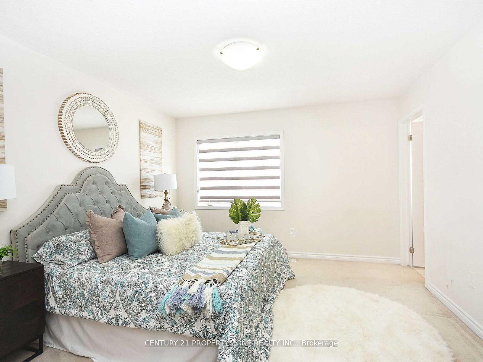 Photo 10 of 108 Bannister Crescent, Brampton, Northwest Brampton — HOMEH