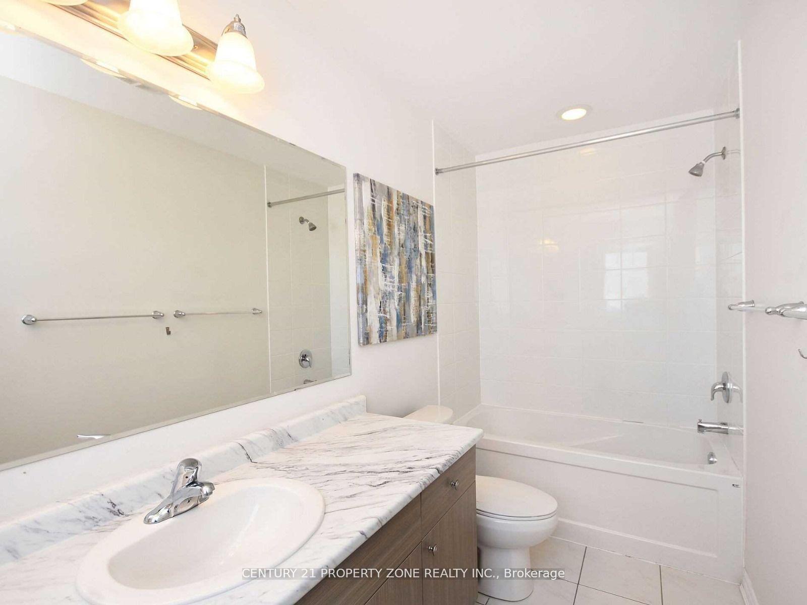Photo 12 of 108 Bannister Crescent, Brampton, Northwest Brampton — HOMEH