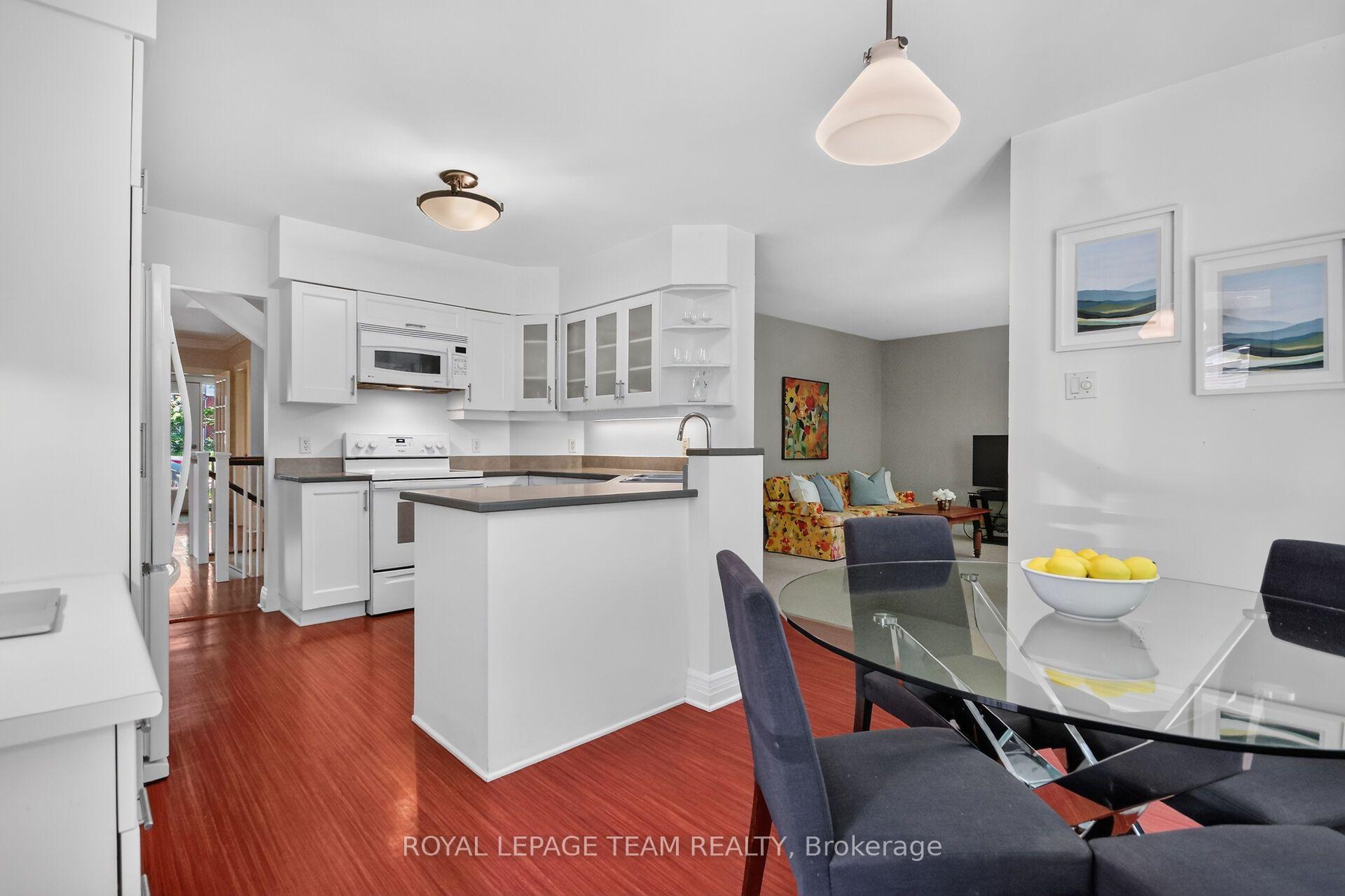 Photo 12 of 605 Highland Avenue, Ottawa, McKellar/Highland — HOMEH