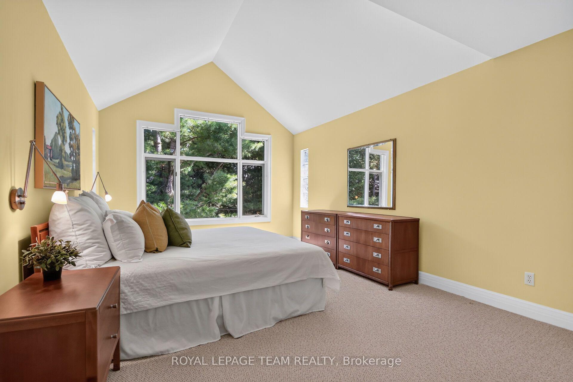 Photo 19 of 605 Highland Avenue, Ottawa, McKellar/Highland — HOMEH