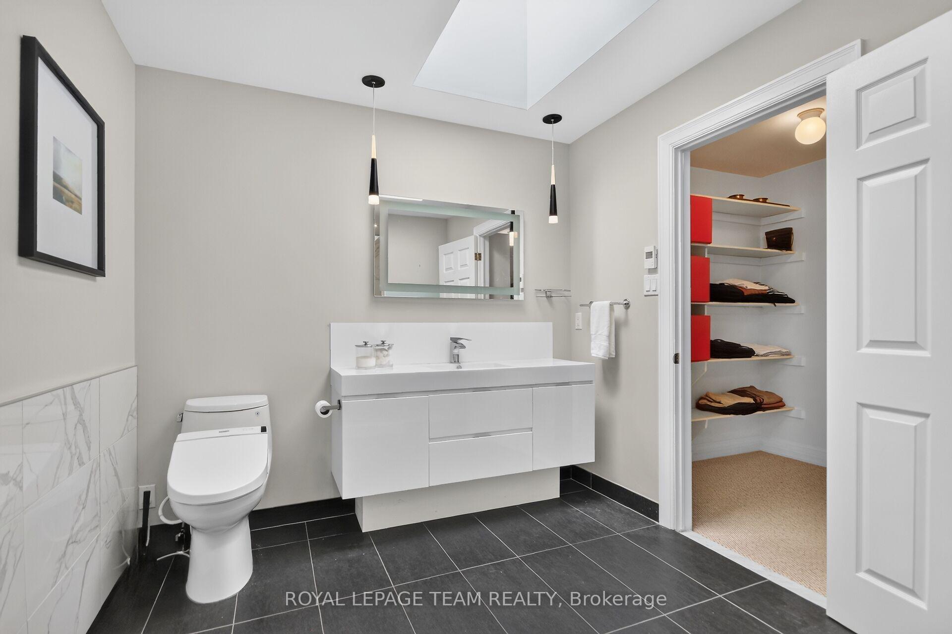 Photo 22 of 605 Highland Avenue, Ottawa, McKellar/Highland — HOMEH