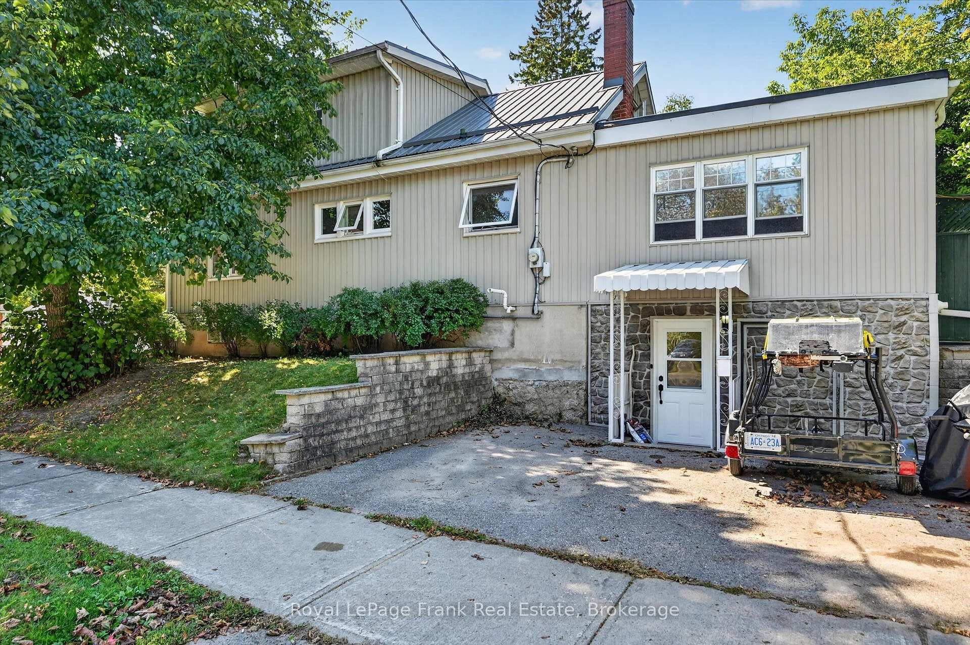 Photo 42 of 404 London Street, Peterborough, Town Ward 3 — HOMEH